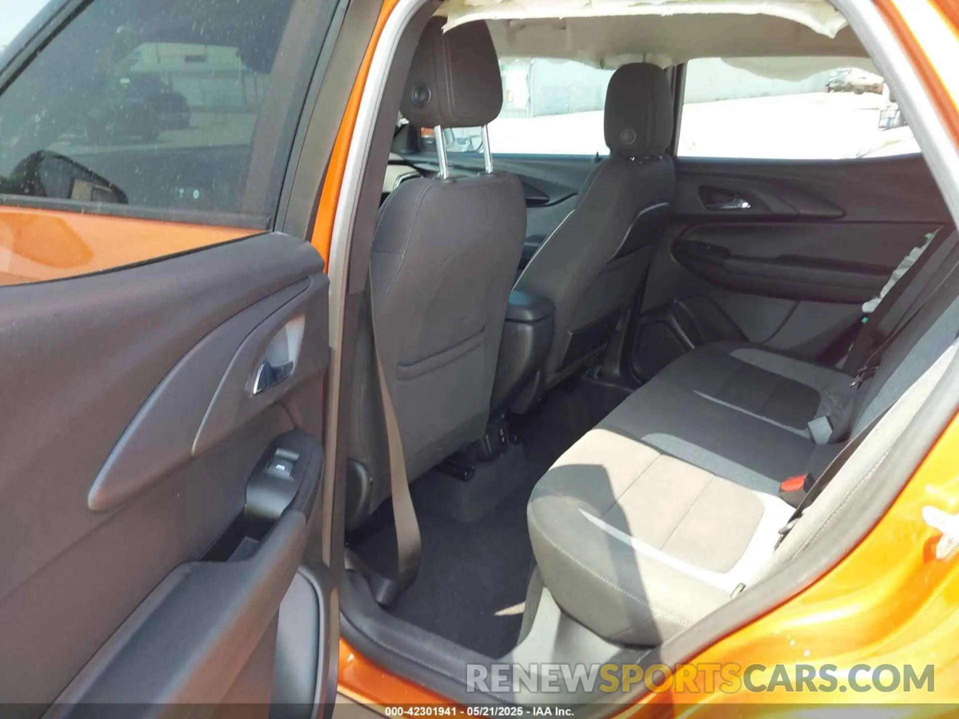8 Photograph of a damaged car KL79MPS28NB115439 CHEVROLET TRAILBLAZER 2022