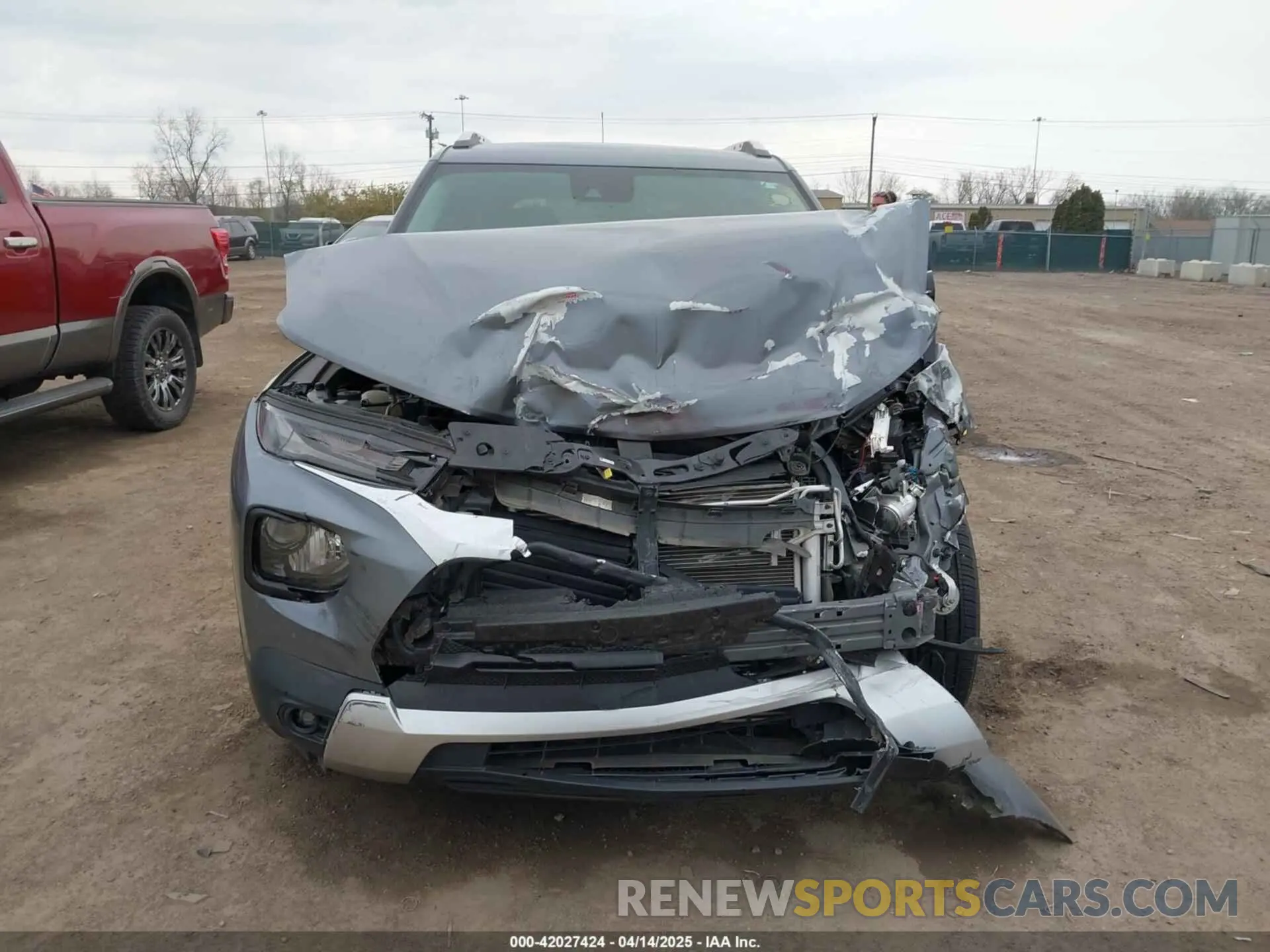 12 Photograph of a damaged car KL79MPS29NB072942 CHEVROLET TRAILBLAZER 2022