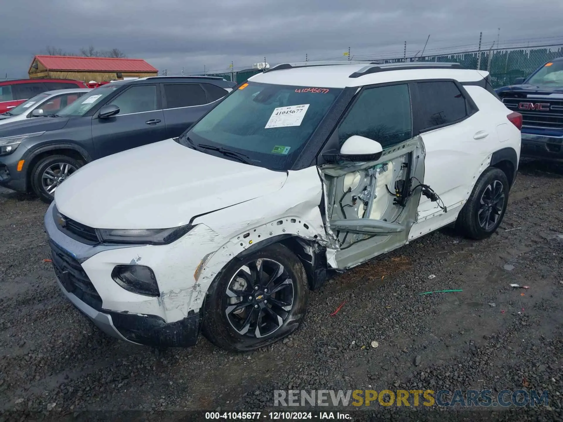 2 Photograph of a damaged car KL79MPSL6NB060952 CHEVROLET TRAILBLAZER 2022