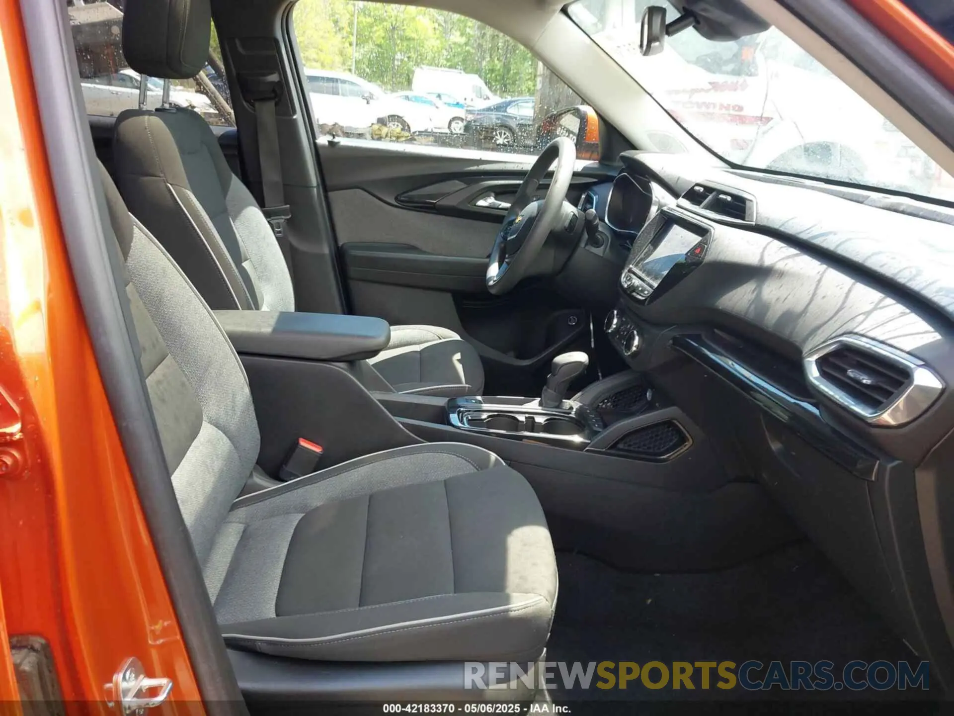 5 Photograph of a damaged car KL79MRSL1NB148237 CHEVROLET TRAILBLAZER 2022