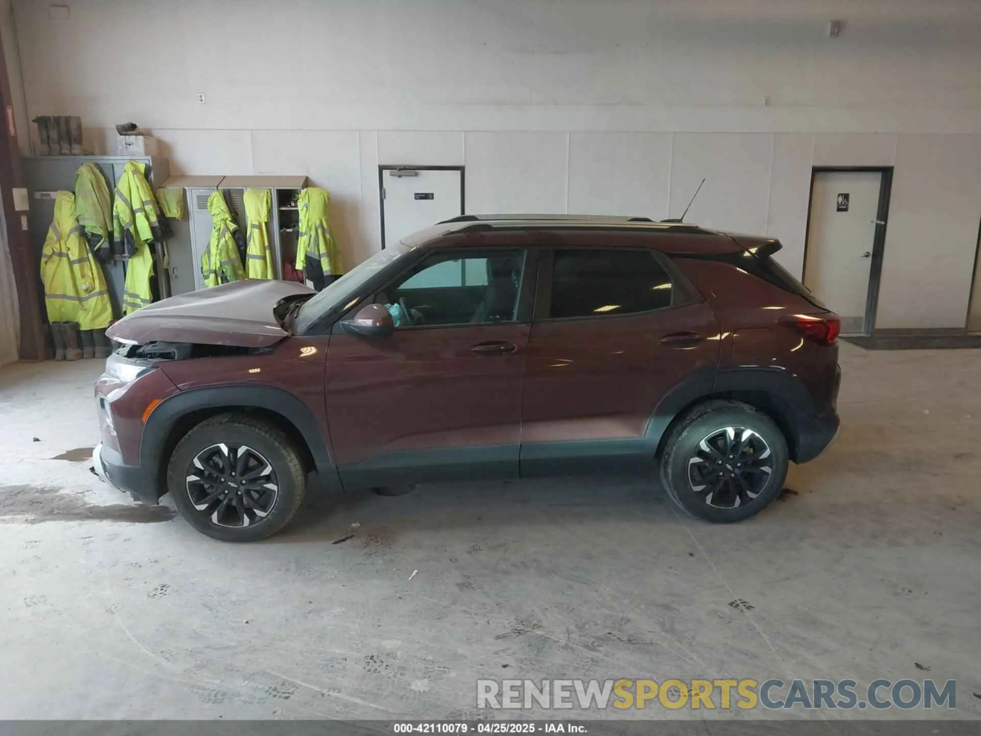 14 Photograph of a damaged car KL79MRSL2NB009024 CHEVROLET TRAILBLAZER 2022