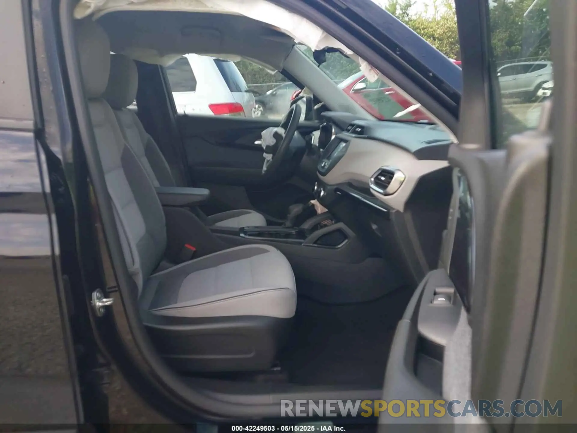 5 Photograph of a damaged car KL79MRSL5NB017683 CHEVROLET TRAILBLAZER 2022