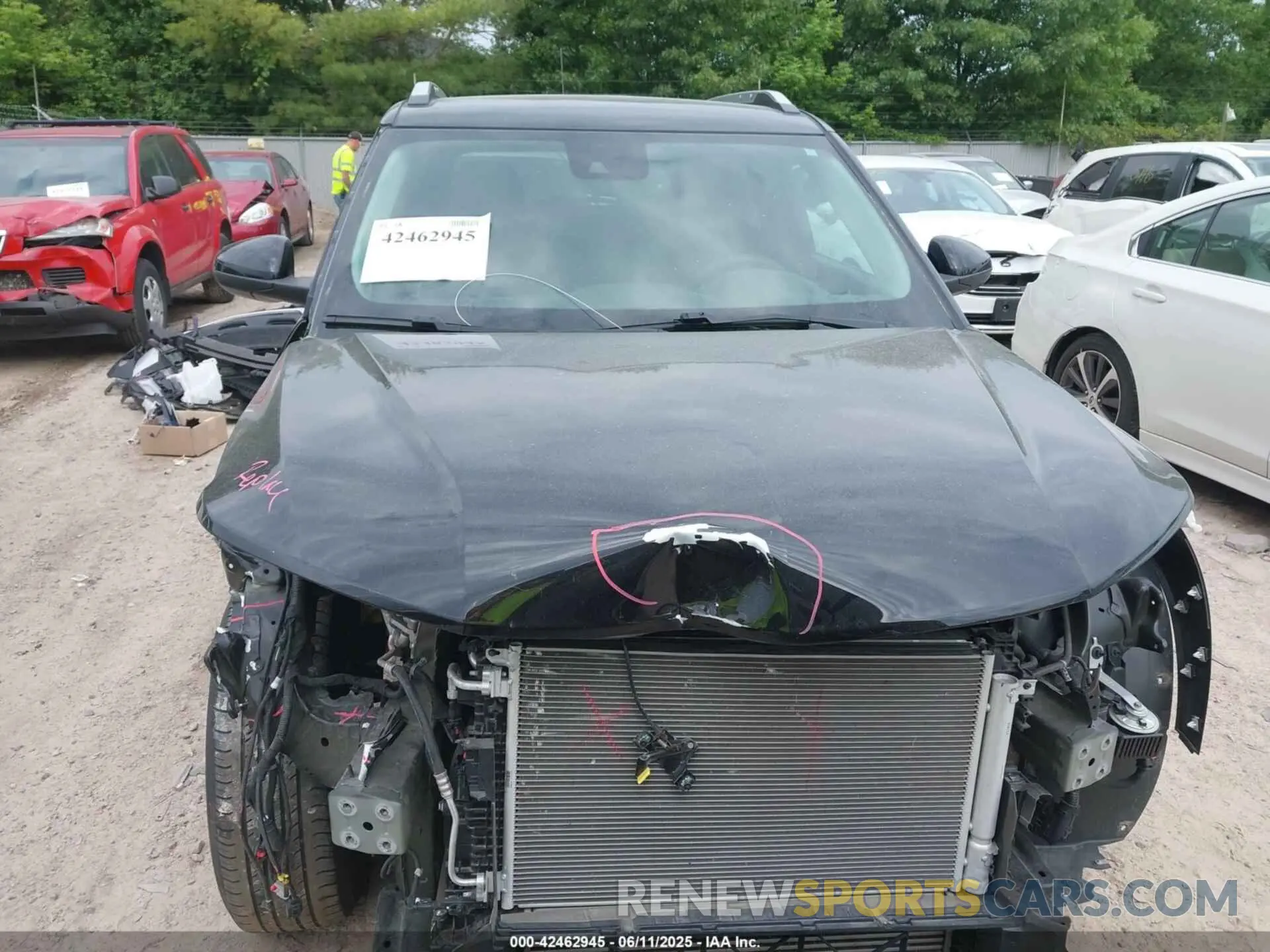 12 Photograph of a damaged car KL79MRSL6NB104914 CHEVROLET TRAILBLAZER 2022