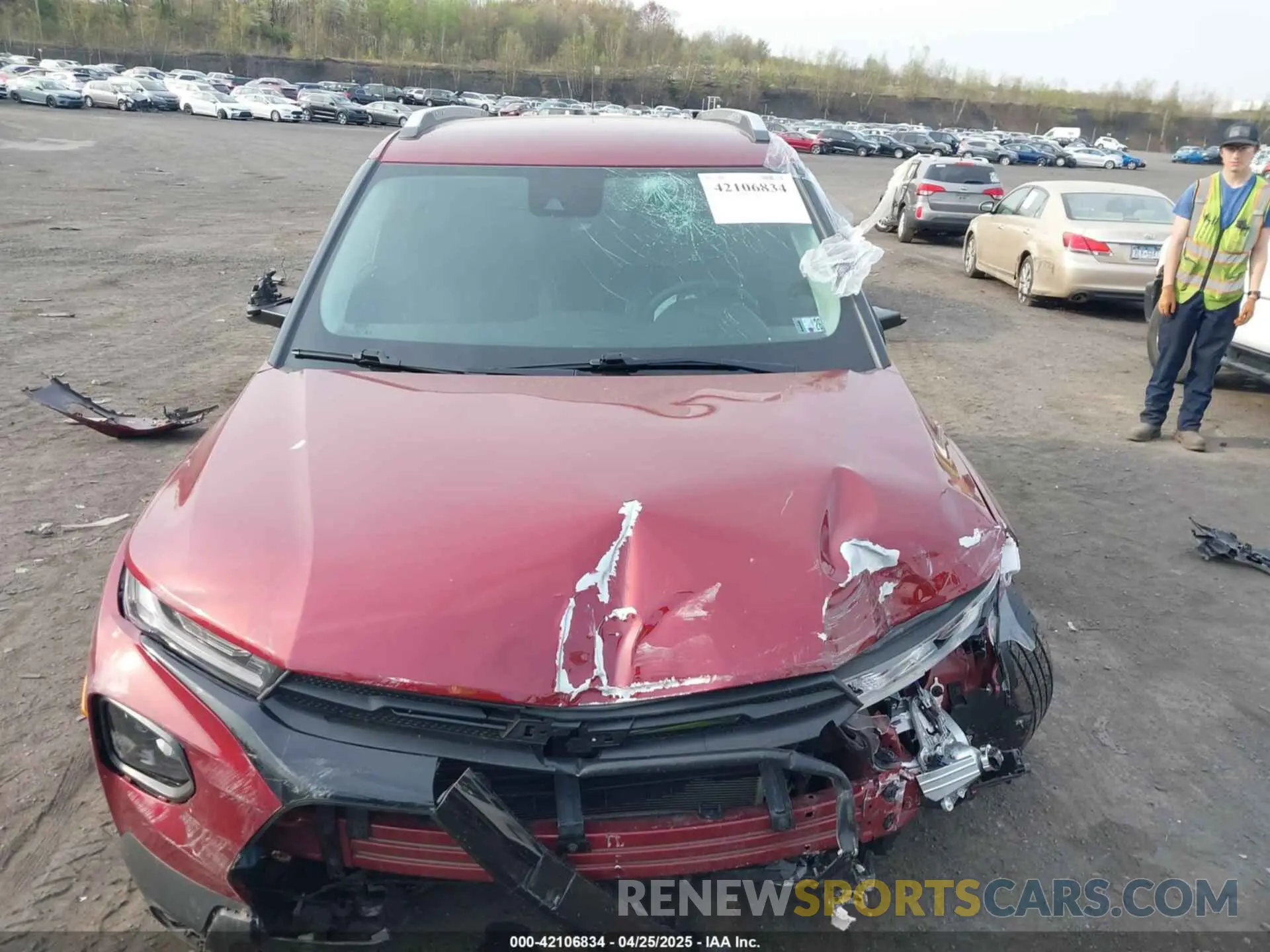 12 Photograph of a damaged car KL79MRSL8NB096010 CHEVROLET TRAILBLAZER 2022