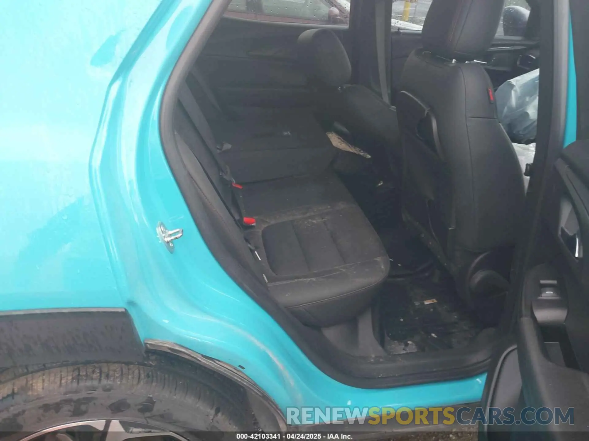 8 Photograph of a damaged car KL79MTSL2NB115213 CHEVROLET TRAILBLAZER 2022