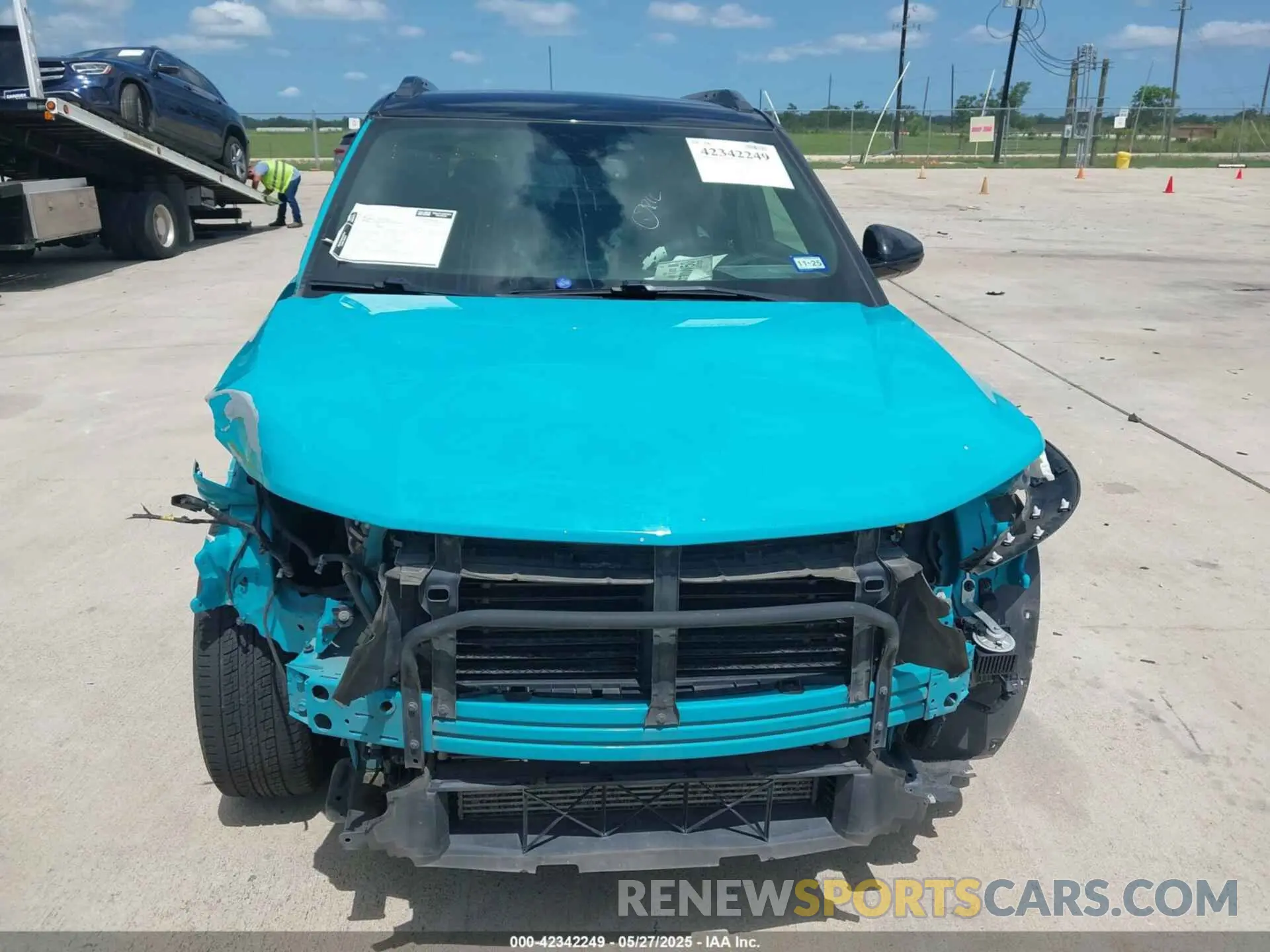 12 Photograph of a damaged car KL79MTSL3NB016061 CHEVROLET TRAILBLAZER 2022