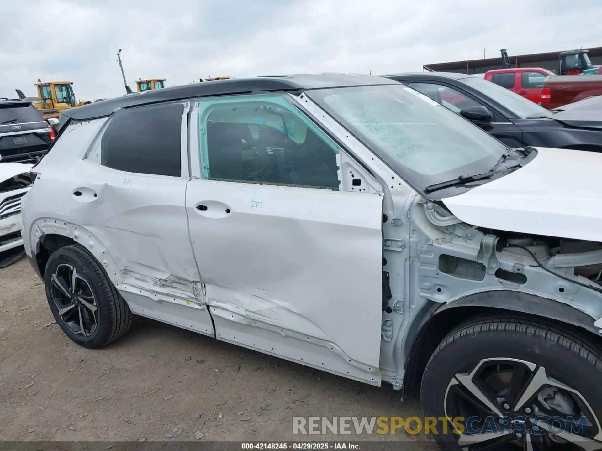 6 Photograph of a damaged car KL79MTSL3NB118959 CHEVROLET TRAILBLAZER 2022