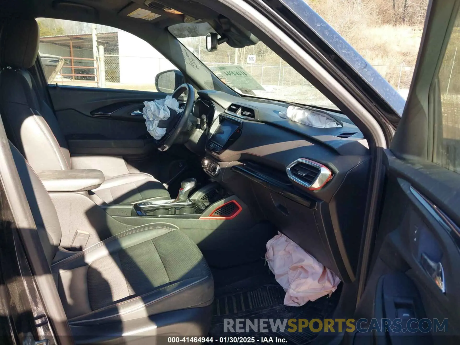 5 Photograph of a damaged car KL79MUSL5NB016441 CHEVROLET TRAILBLAZER 2022