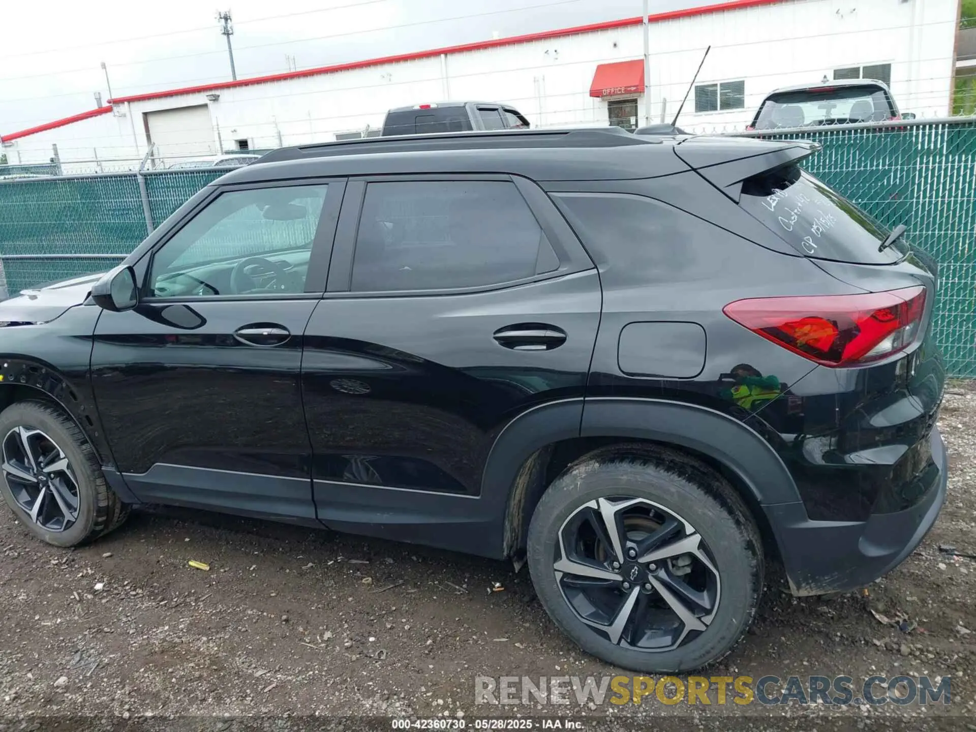 15 Photograph of a damaged car KL79MUSL5NB040464 CHEVROLET TRAILBLAZER 2022