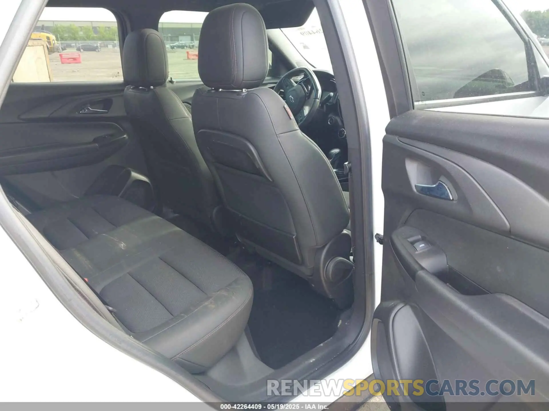8 Photograph of a damaged car KL79MUSL8NB130952 CHEVROLET TRAILBLAZER 2022