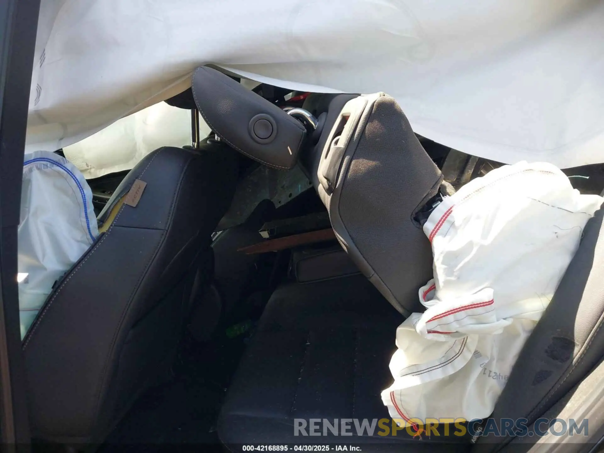 8 Photograph of a damaged car KL79MVSL1NB015244 CHEVROLET TRAILBLAZER 2022