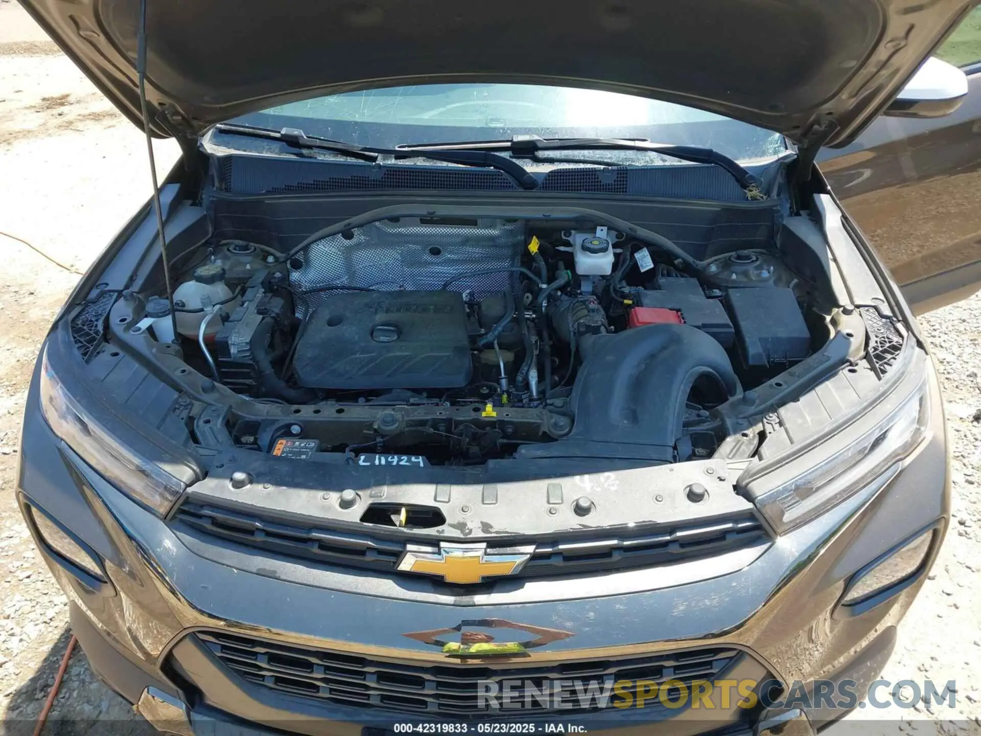 10 Photograph of a damaged car KL79MVSL1NB115750 CHEVROLET TRAILBLAZER 2022