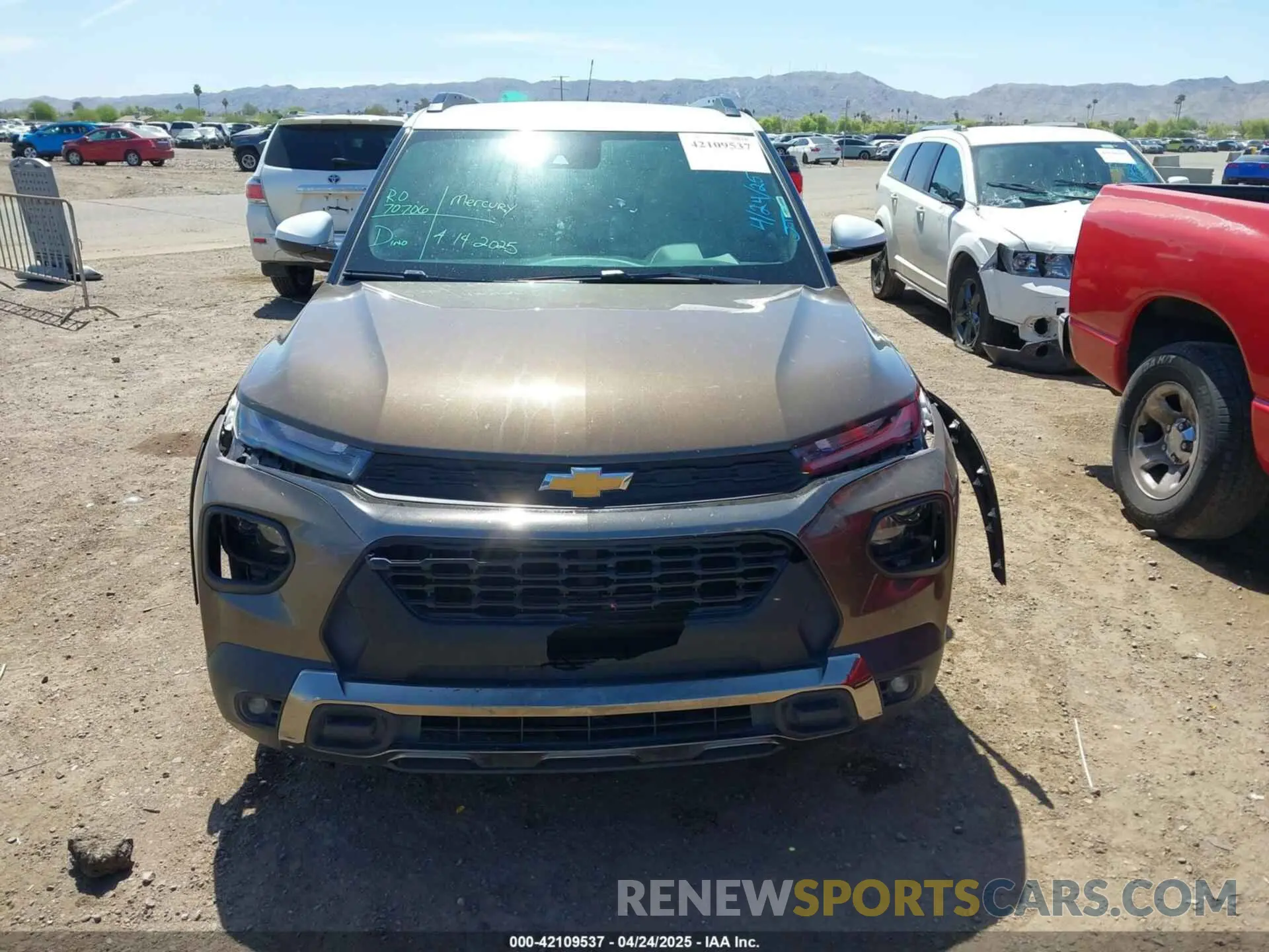 12 Photograph of a damaged car KL79MVSL3NB056328 CHEVROLET TRAILBLAZER 2022