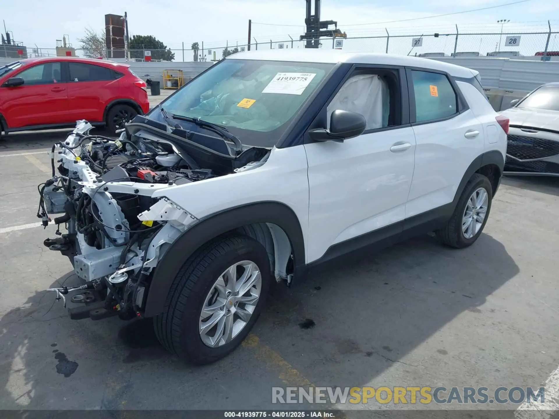 2 Photograph of a damaged car KL79MMS22PB026421 CHEVROLET TRAILBLAZER 2023