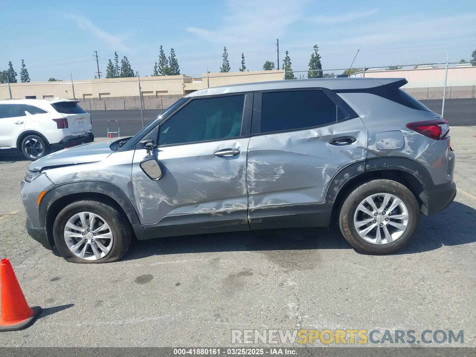 14 Photograph of a damaged car KL79MMS22PB106401 CHEVROLET TRAILBLAZER 2023