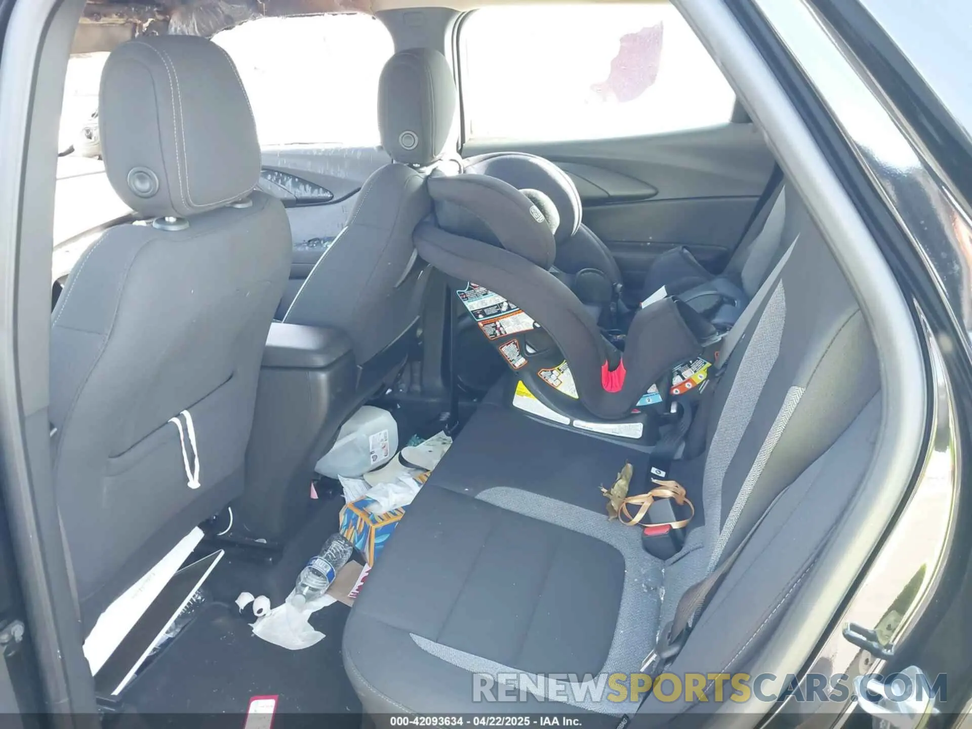 8 Photograph of a damaged car KL79MMS23PB201971 CHEVROLET TRAILBLAZER 2023