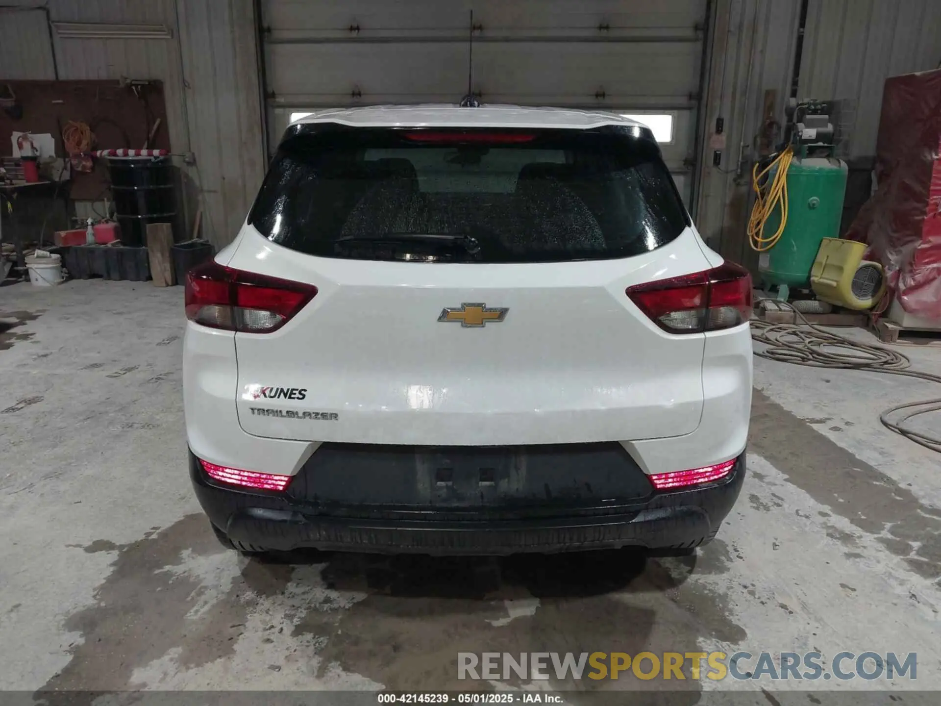 16 Photograph of a damaged car KL79MMS24PB180211 CHEVROLET TRAILBLAZER 2023