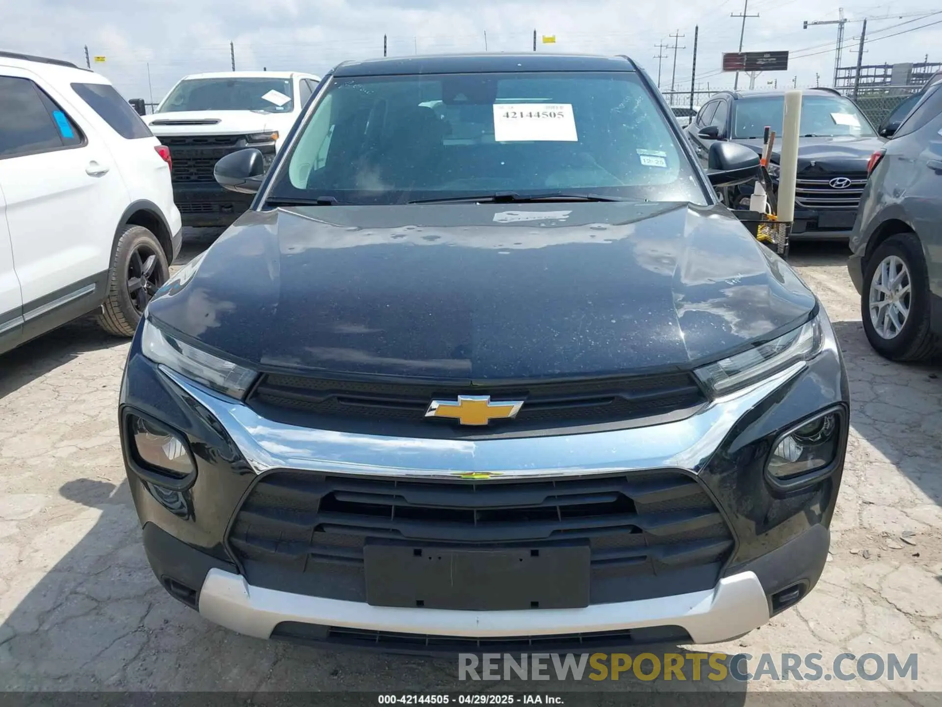 12 Photograph of a damaged car KL79MMS26PB169162 CHEVROLET TRAILBLAZER 2023