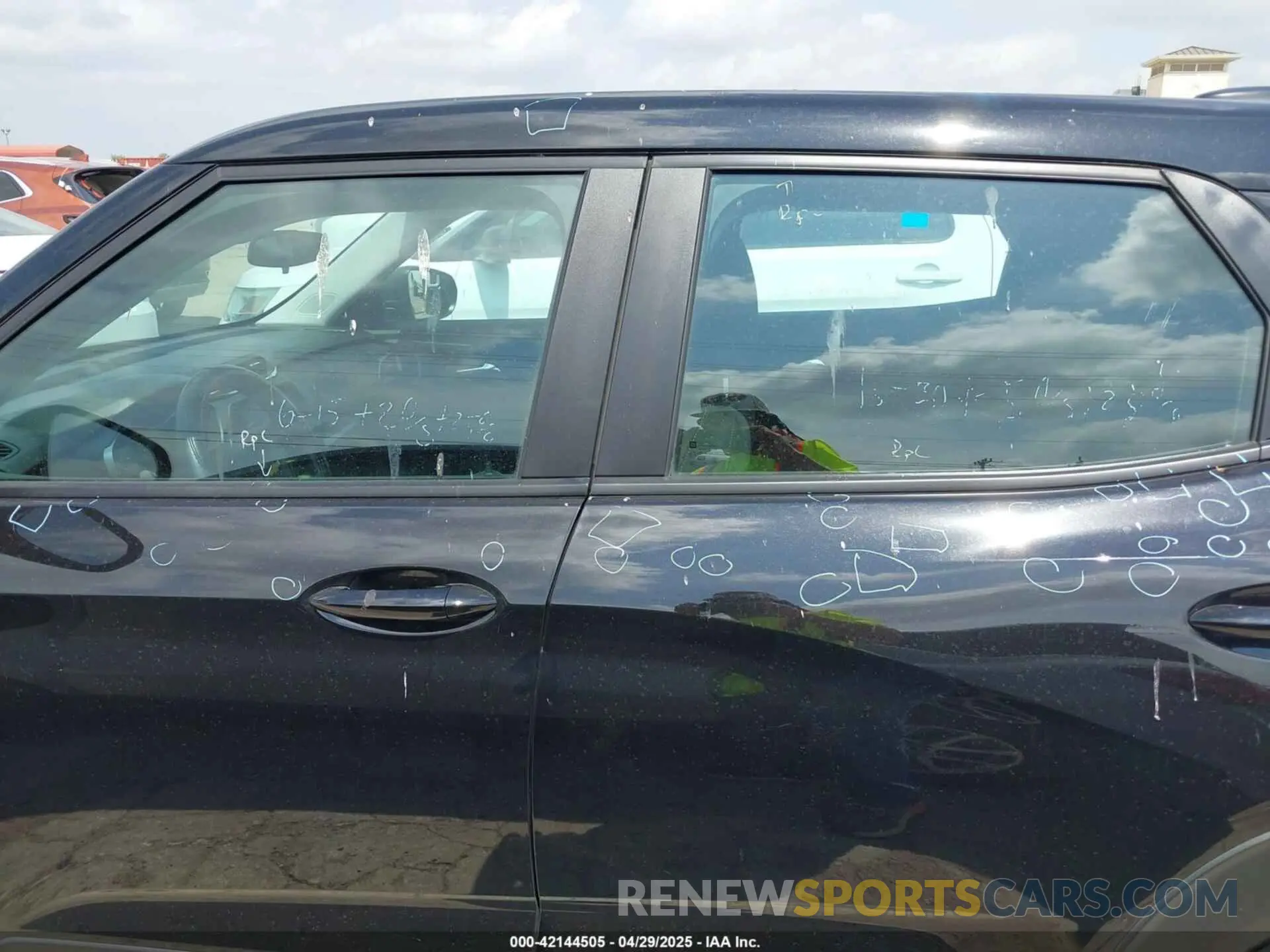 14 Photograph of a damaged car KL79MMS26PB169162 CHEVROLET TRAILBLAZER 2023