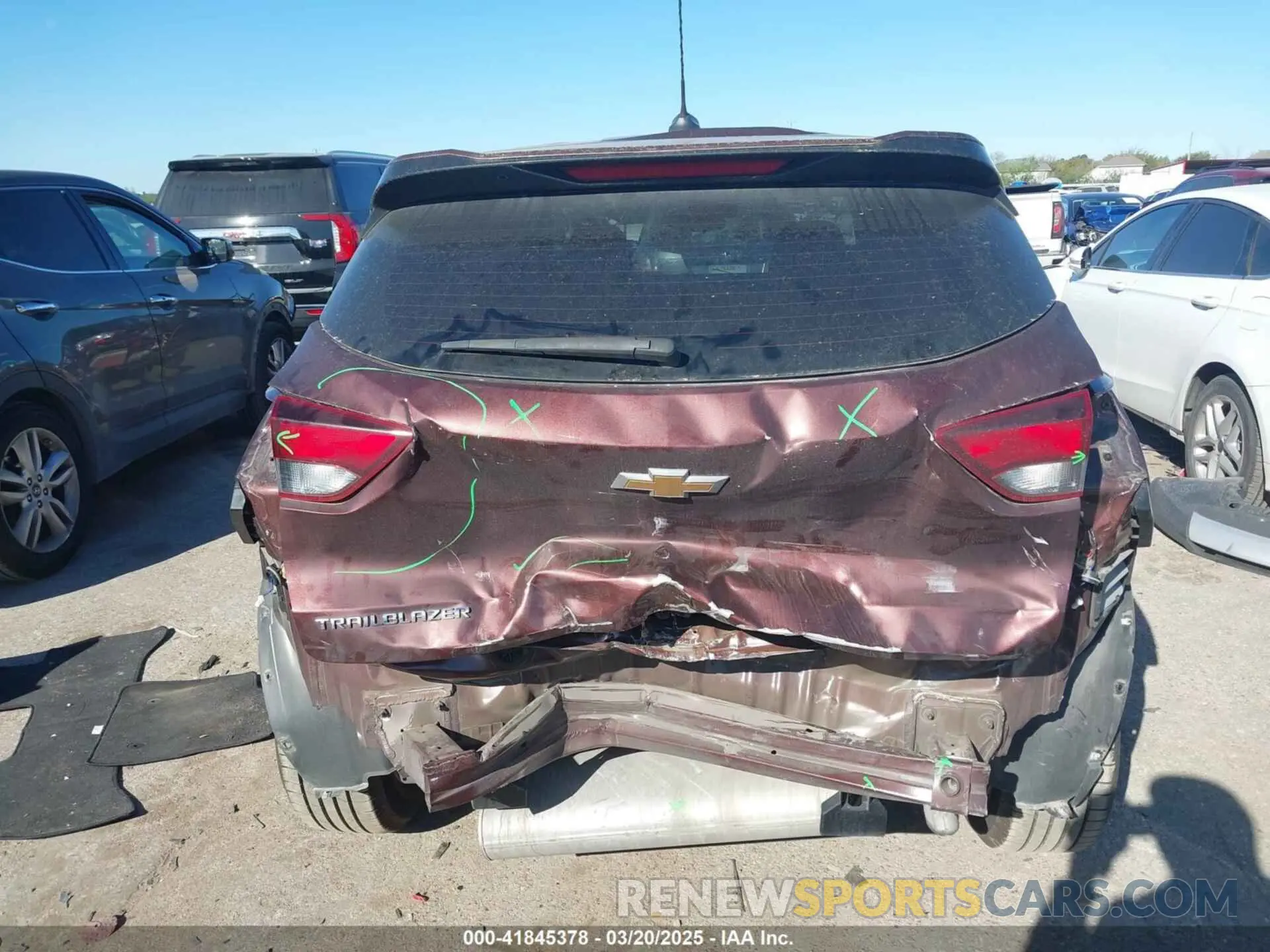 17 Photograph of a damaged car KL79MMS2XPB185056 CHEVROLET TRAILBLAZER 2023