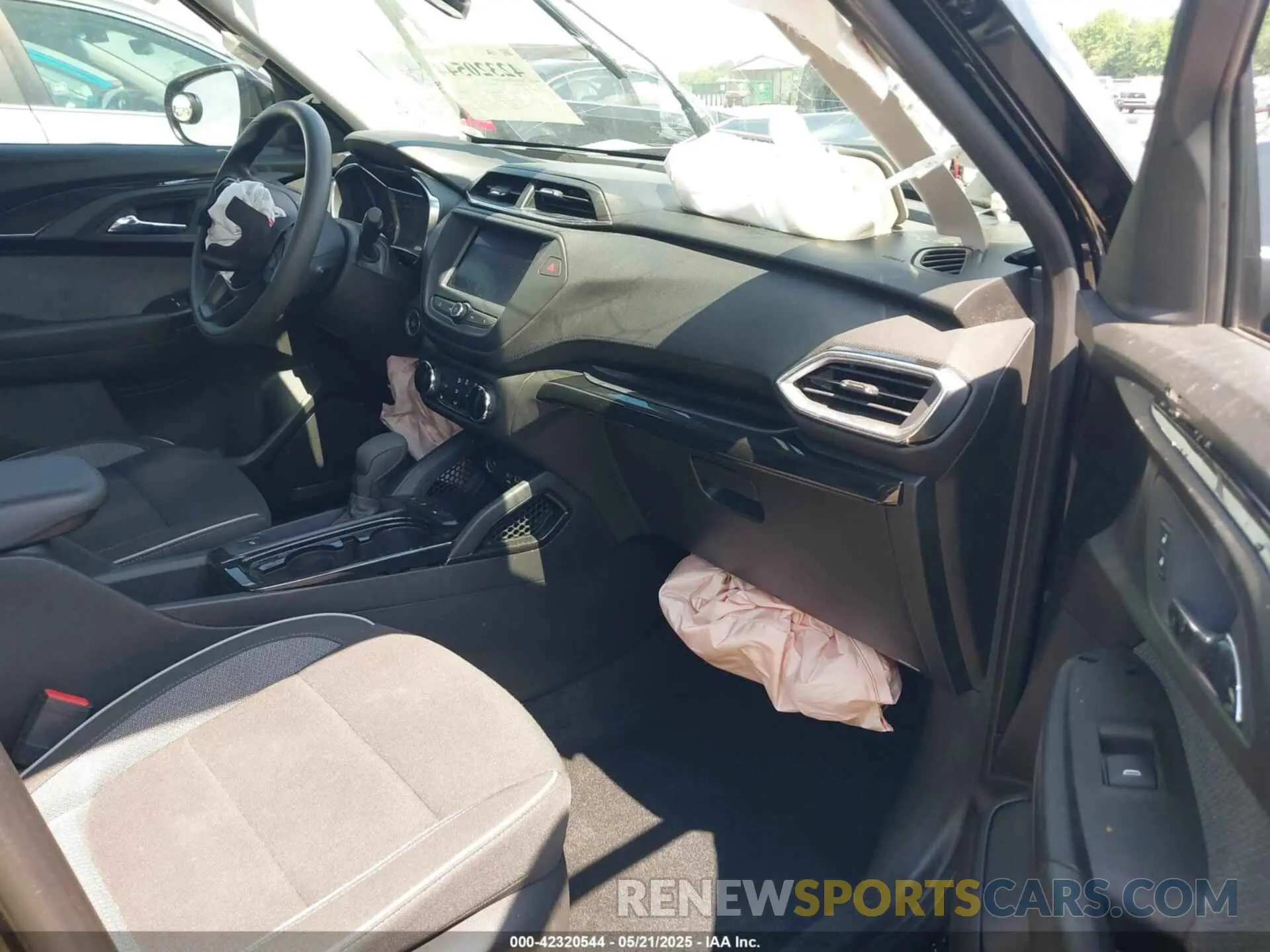 5 Photograph of a damaged car KL79MPS20PB191661 CHEVROLET TRAILBLAZER 2023