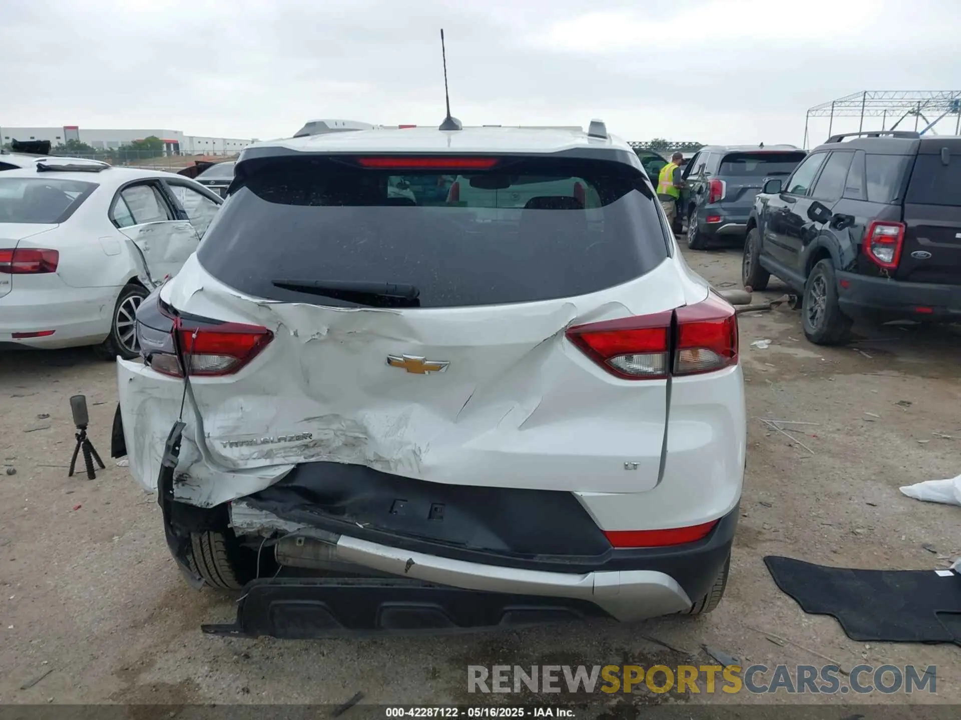 16 Photograph of a damaged car KL79MPS21PB192043 CHEVROLET TRAILBLAZER 2023