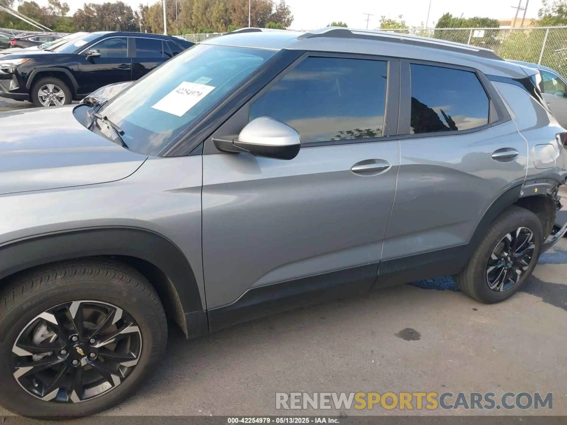 14 Photograph of a damaged car KL79MPS26PB107584 CHEVROLET TRAILBLAZER 2023
