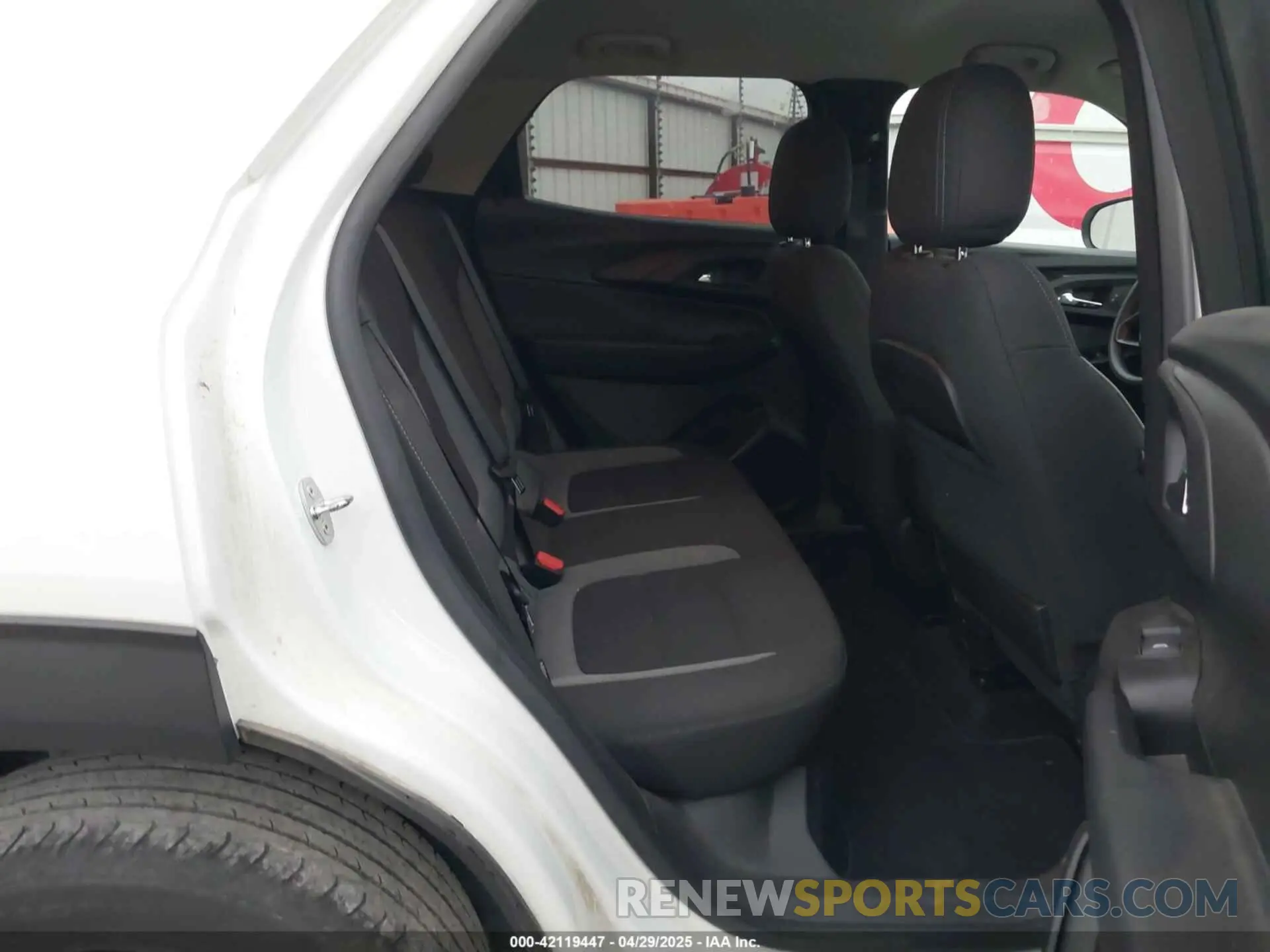 8 Photograph of a damaged car KL79MPS28PB092022 CHEVROLET TRAILBLAZER 2023