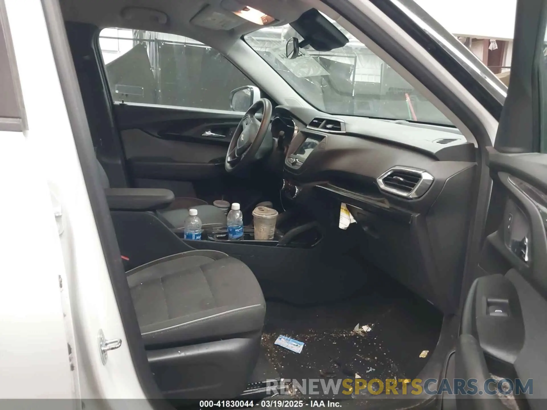 5 Photograph of a damaged car KL79MPS2XPB183406 CHEVROLET TRAILBLAZER 2023