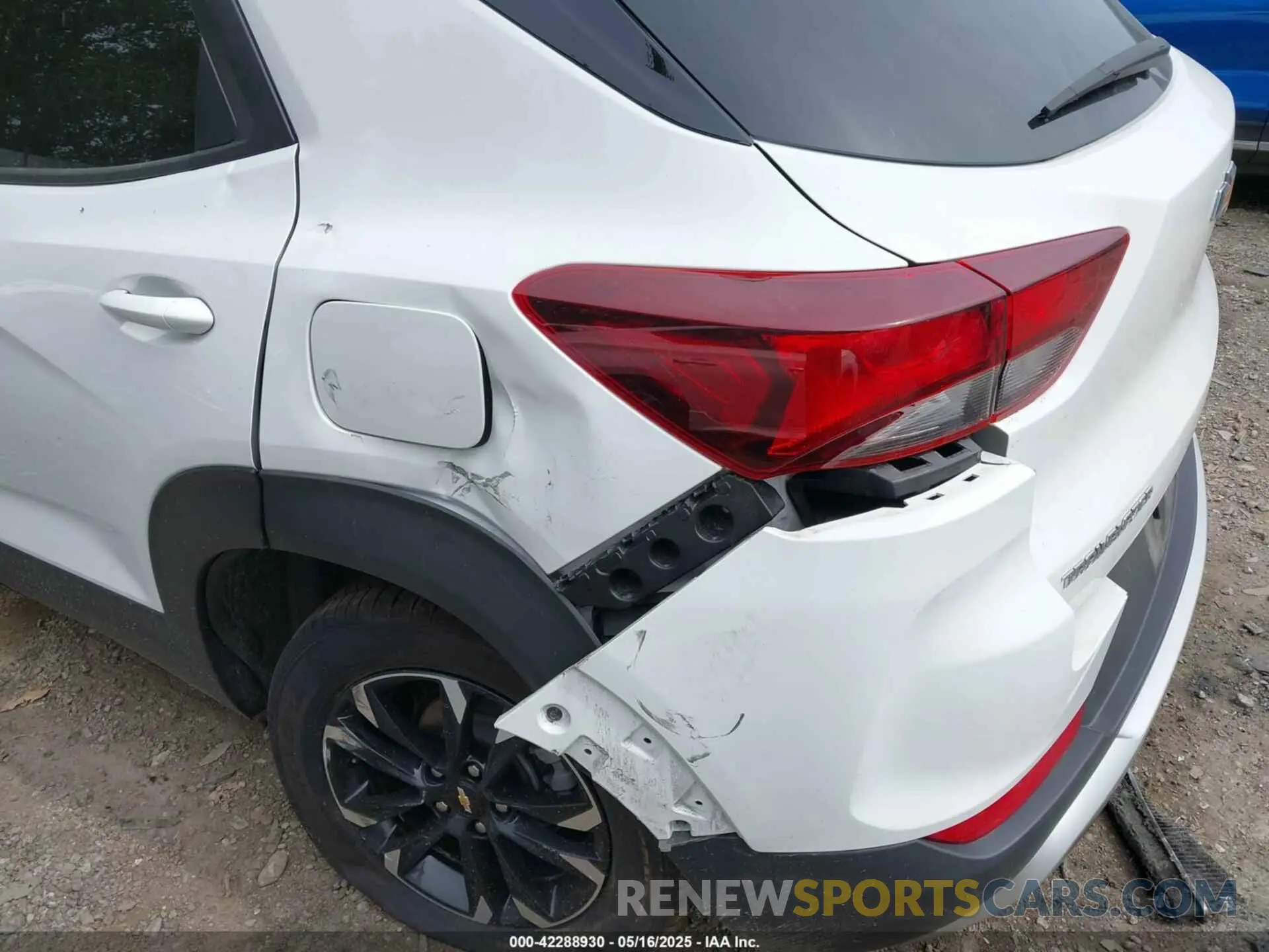 6 Photograph of a damaged car KL79MPSL2PB112824 CHEVROLET TRAILBLAZER 2023