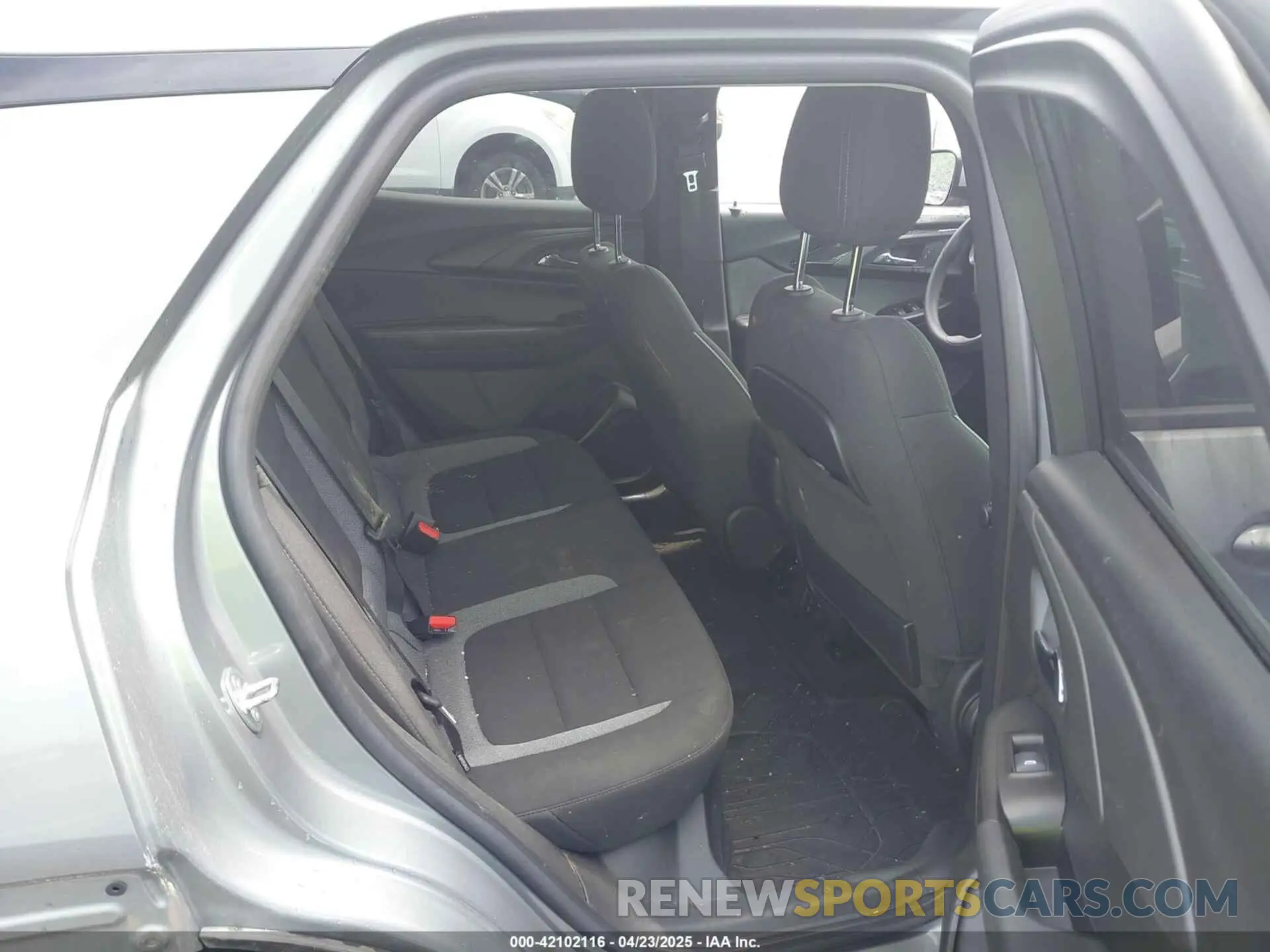 8 Photograph of a damaged car KL79MPSL2PB179424 CHEVROLET TRAILBLAZER 2023
