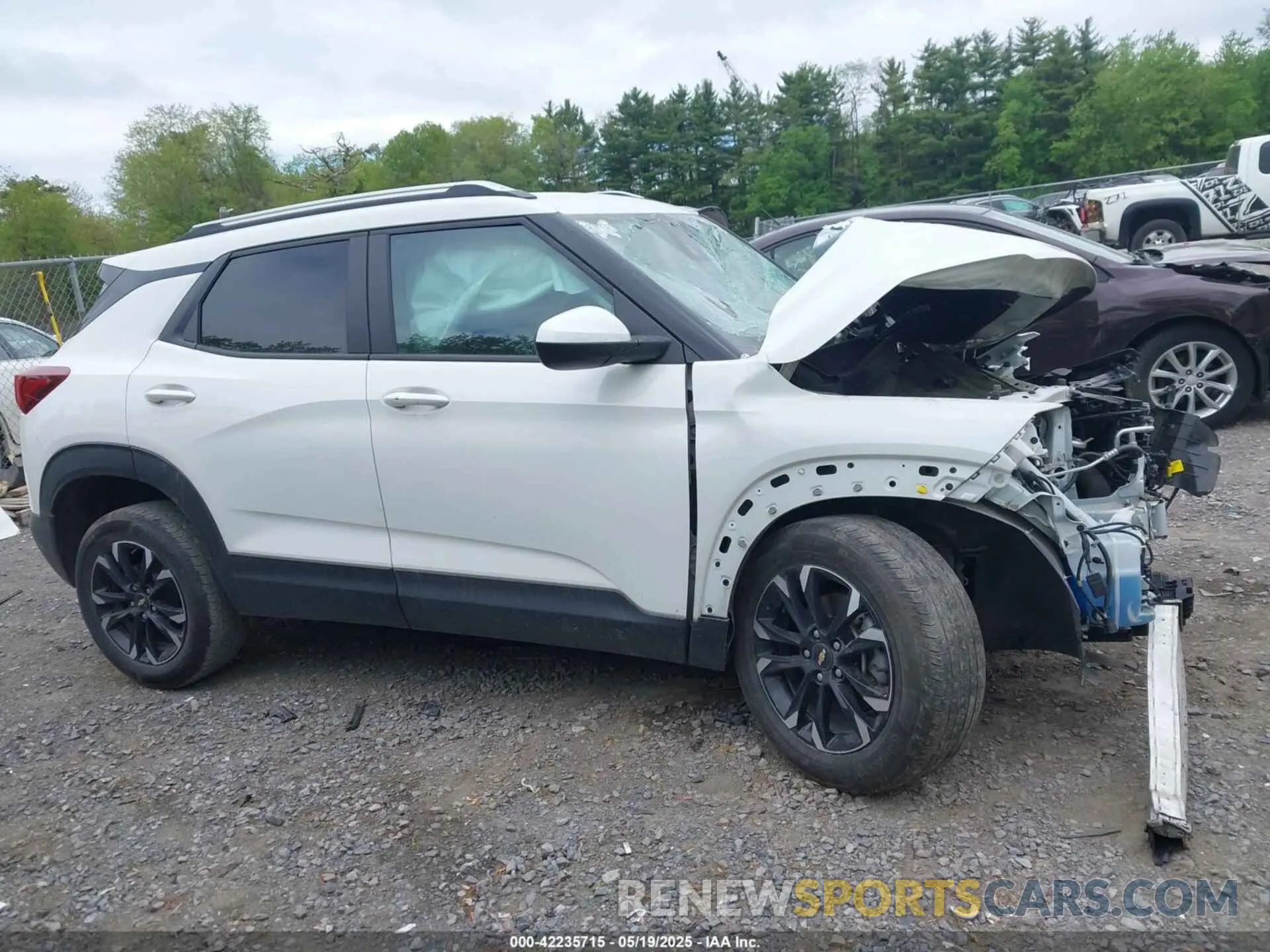 13 Photograph of a damaged car KL79MPSL7PB138268 CHEVROLET TRAILBLAZER 2023
