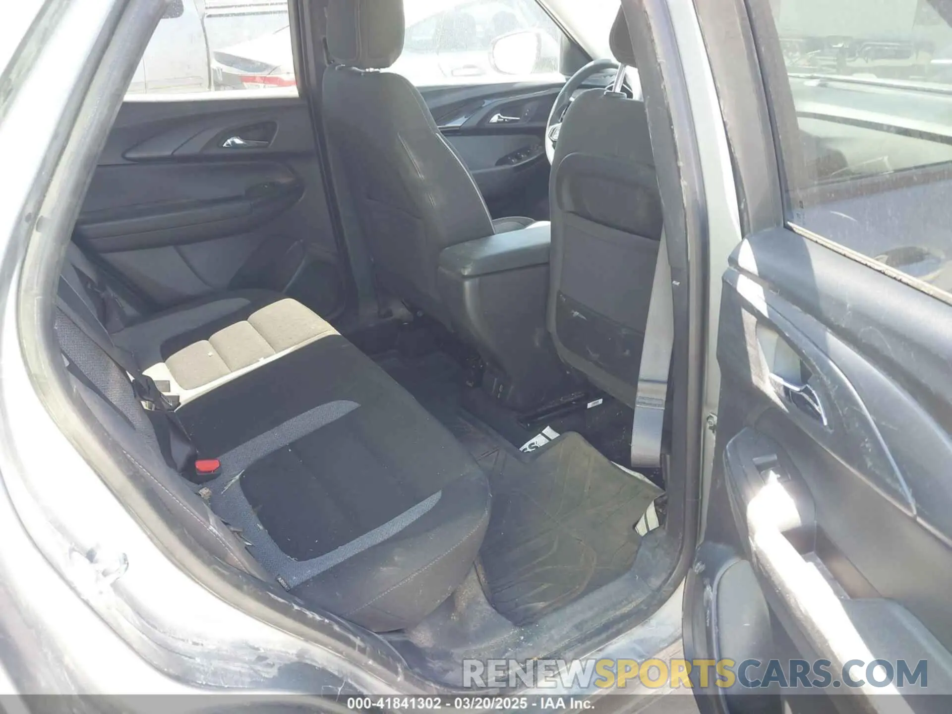 8 Photograph of a damaged car KL79MPSL9PB145187 CHEVROLET TRAILBLAZER 2023