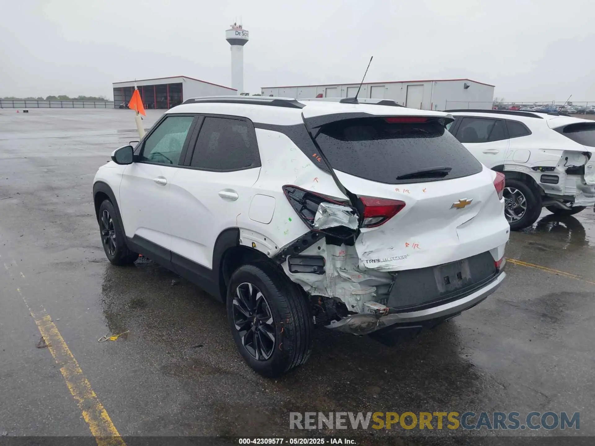 18 Photograph of a damaged car KL79MPSL9PB151586 CHEVROLET TRAILBLAZER 2023