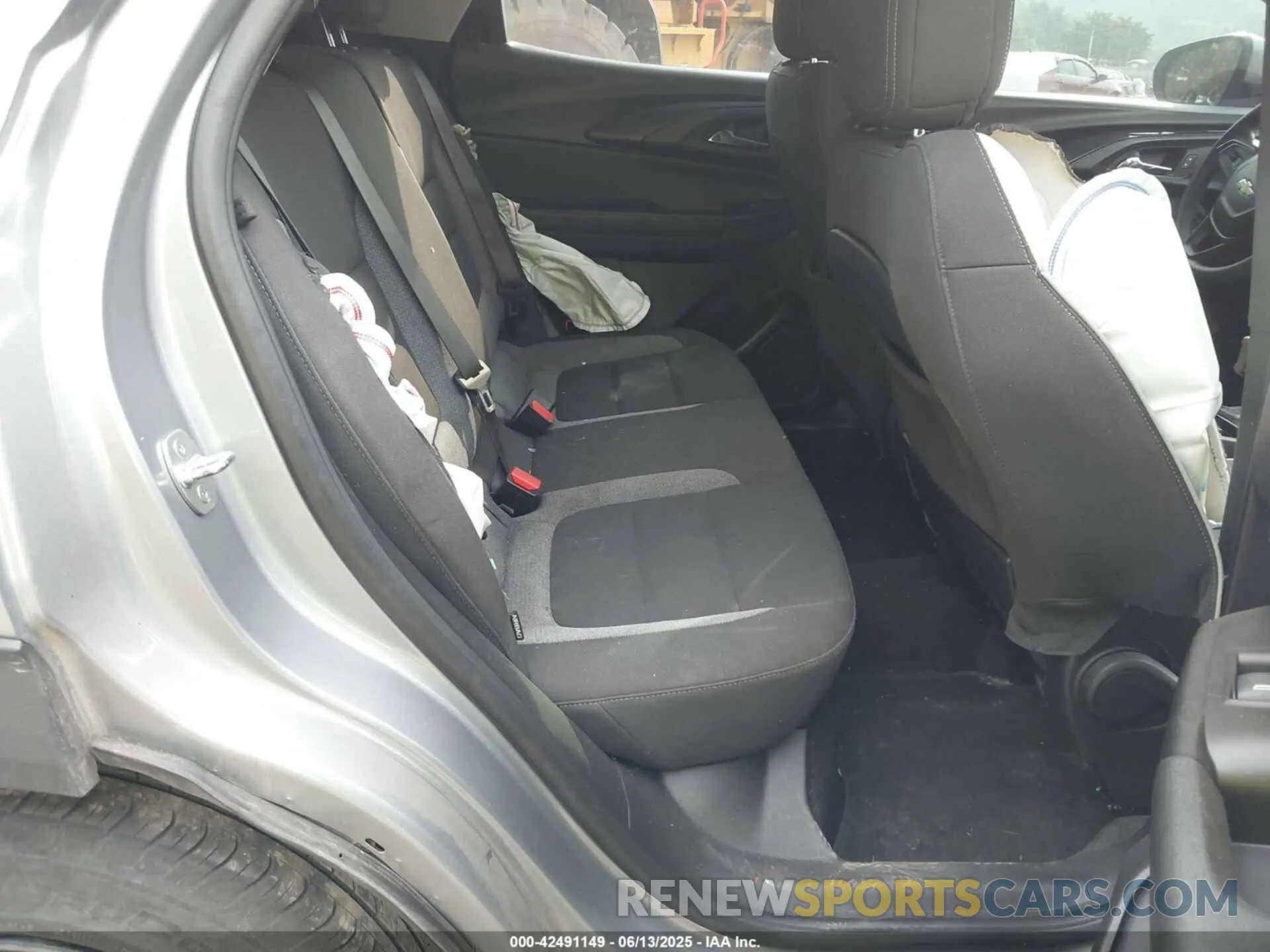8 Photograph of a damaged car KL79MRSL3PB046652 CHEVROLET TRAILBLAZER 2023