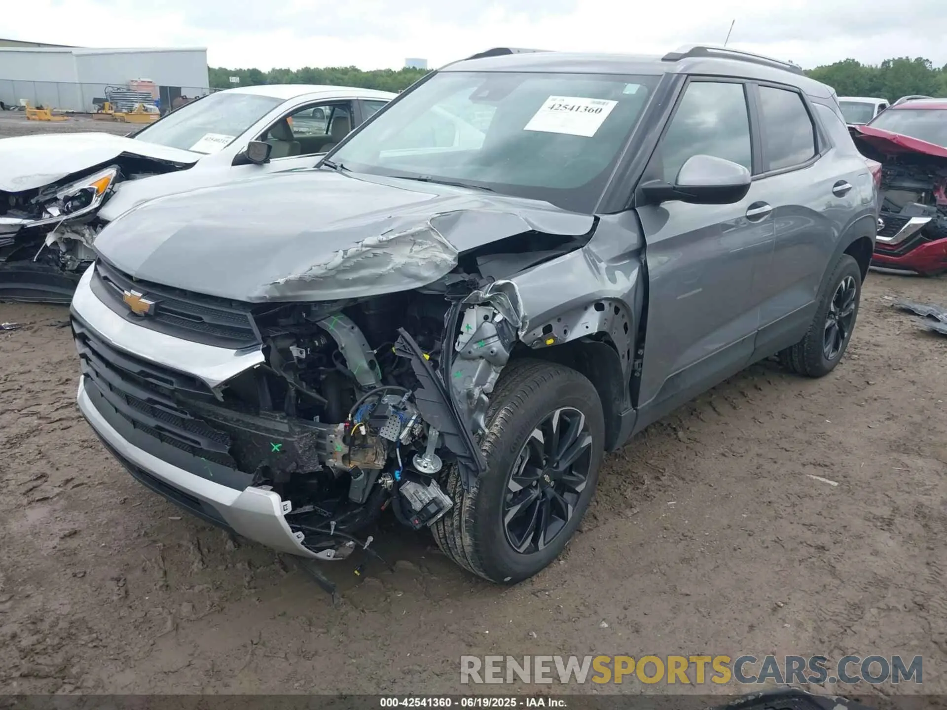 2 Photograph of a damaged car KL79MRSL4PB157775 CHEVROLET TRAILBLAZER 2023