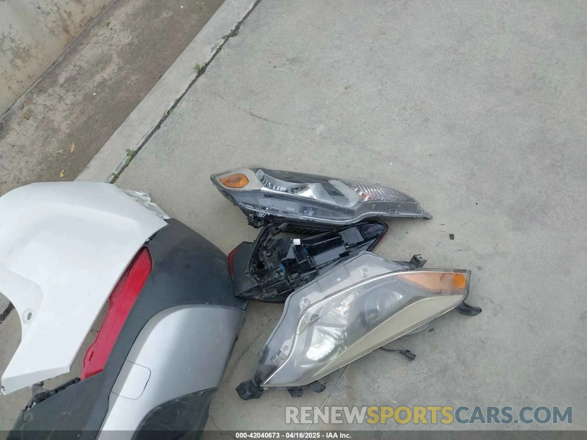 19 Photograph of a damaged car KL79MRSL5PB190333 CHEVROLET TRAILBLAZER 2023