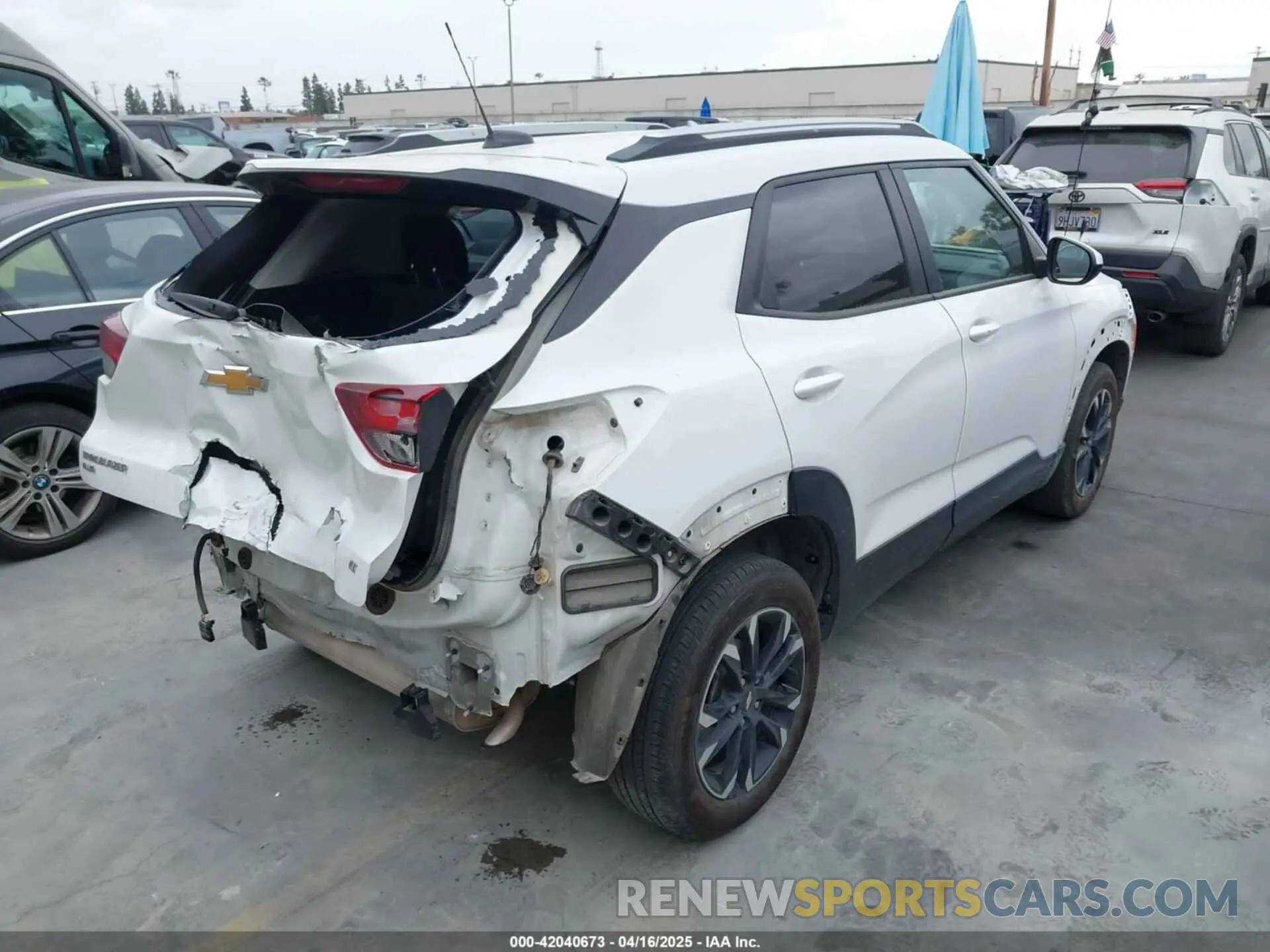 4 Photograph of a damaged car KL79MRSL5PB190333 CHEVROLET TRAILBLAZER 2023
