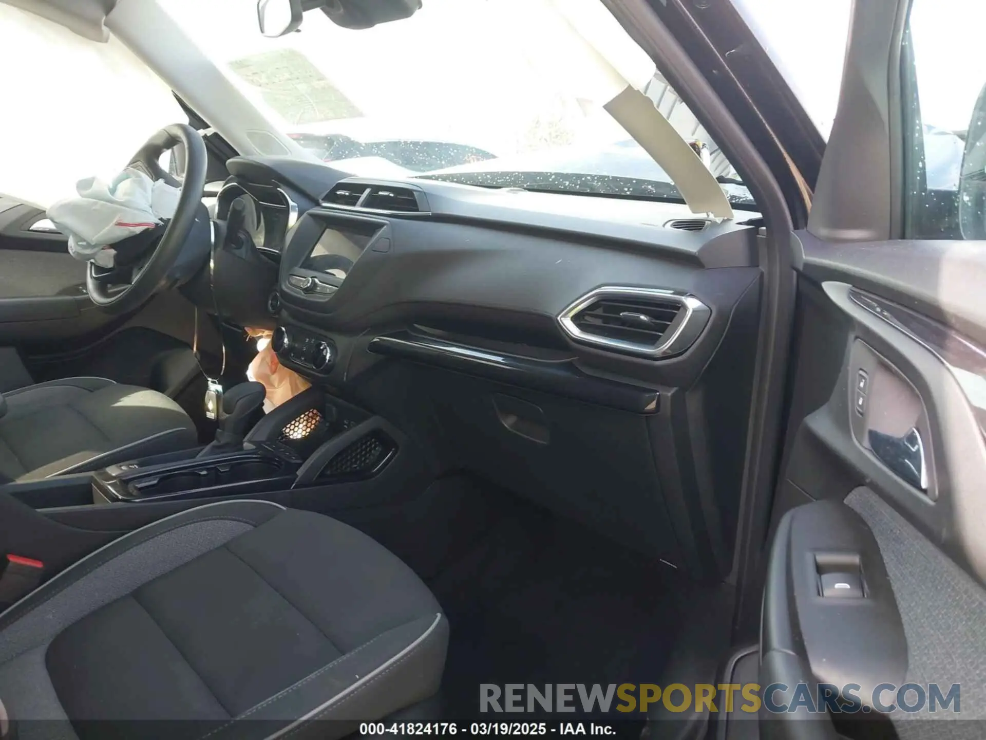 5 Photograph of a damaged car KL79MRSL9PB079395 CHEVROLET TRAILBLAZER 2023