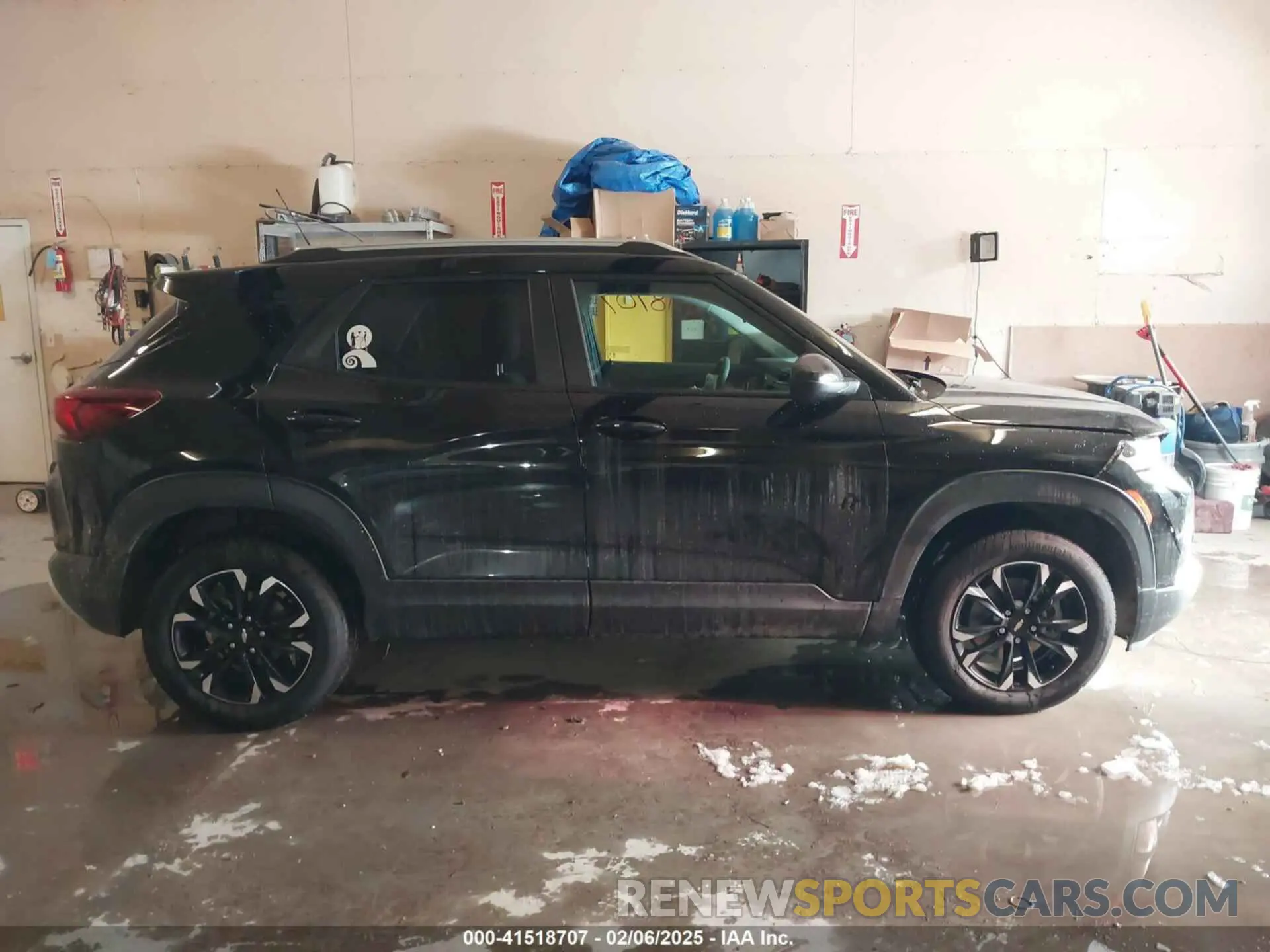 13 Photograph of a damaged car KL79MRSLXPB158445 CHEVROLET TRAILBLAZER 2023