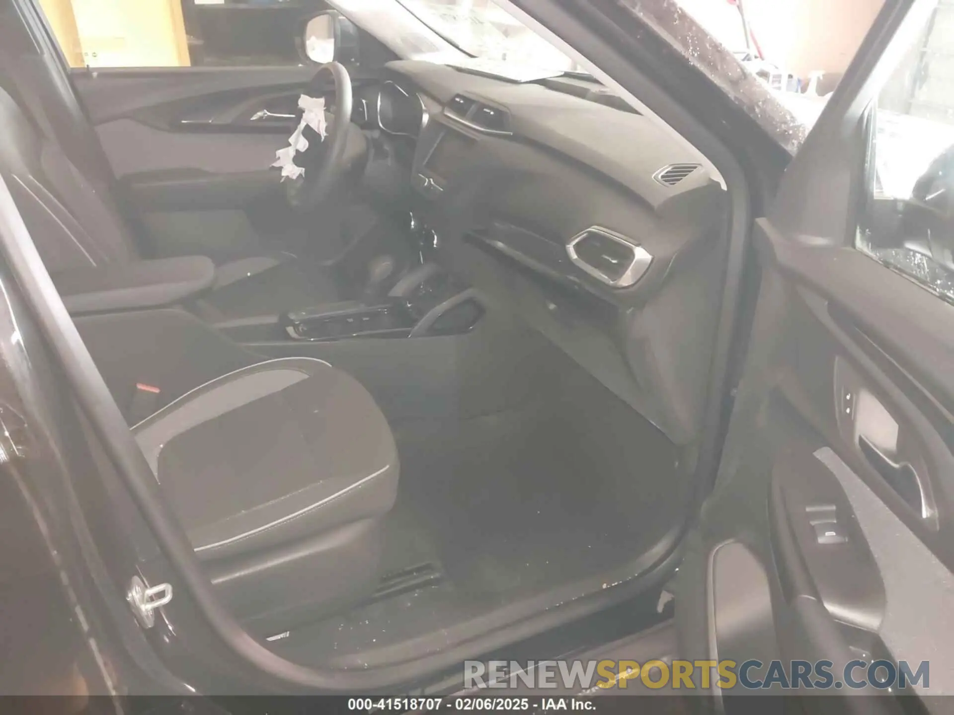 5 Photograph of a damaged car KL79MRSLXPB158445 CHEVROLET TRAILBLAZER 2023