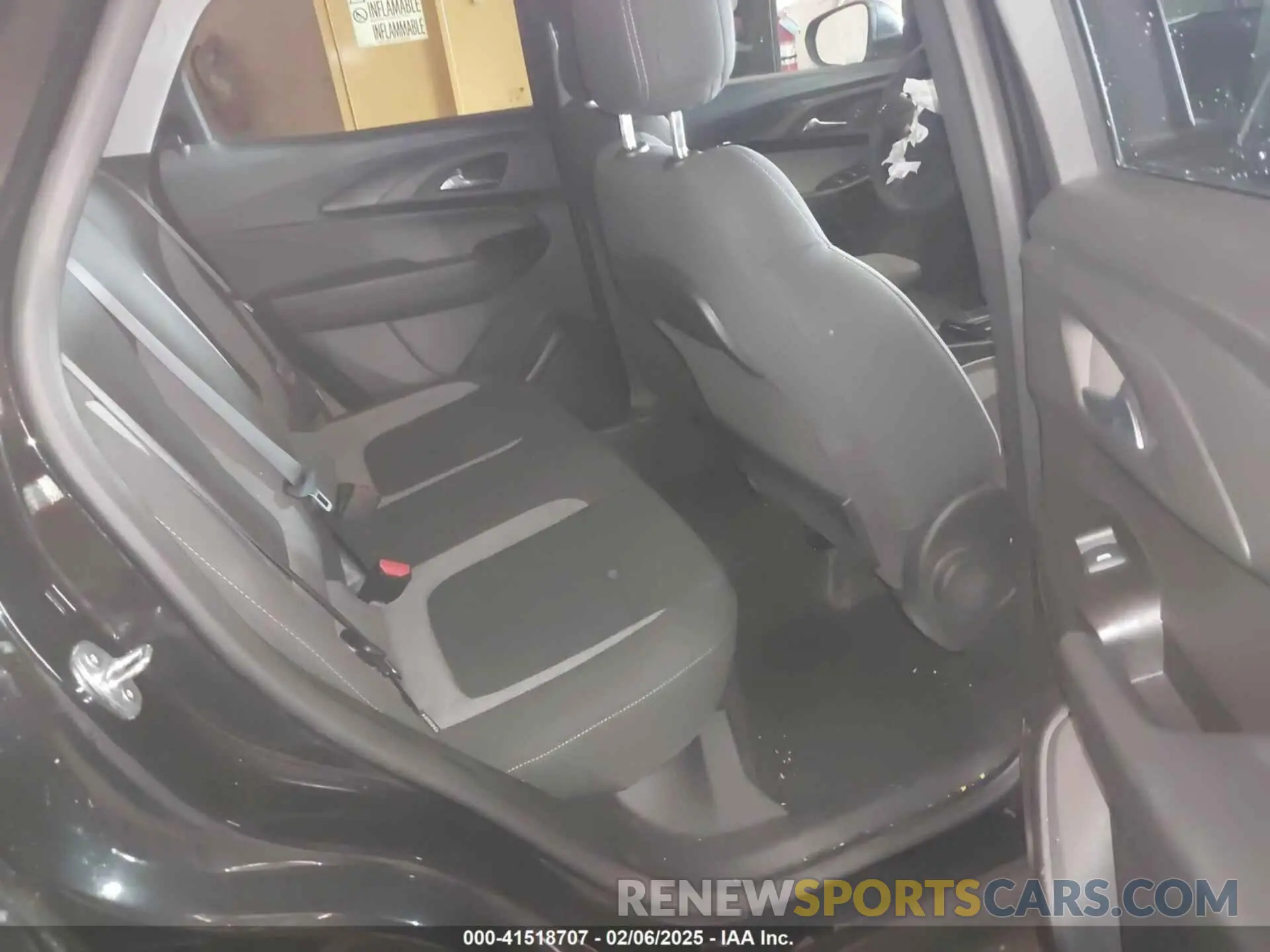 8 Photograph of a damaged car KL79MRSLXPB158445 CHEVROLET TRAILBLAZER 2023
