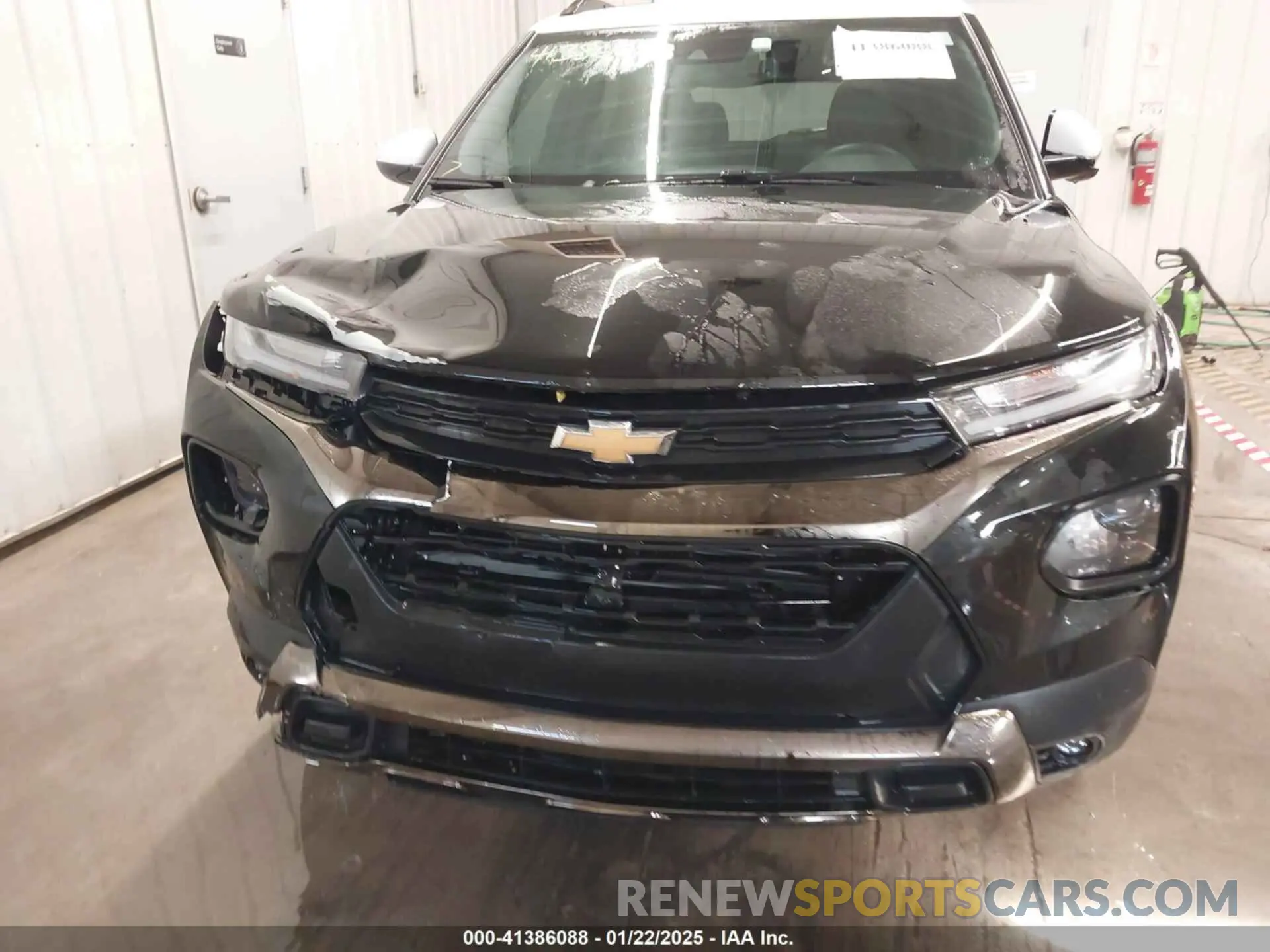 12 Photograph of a damaged car KL79MSSL1PB105561 CHEVROLET TRAILBLAZER 2023