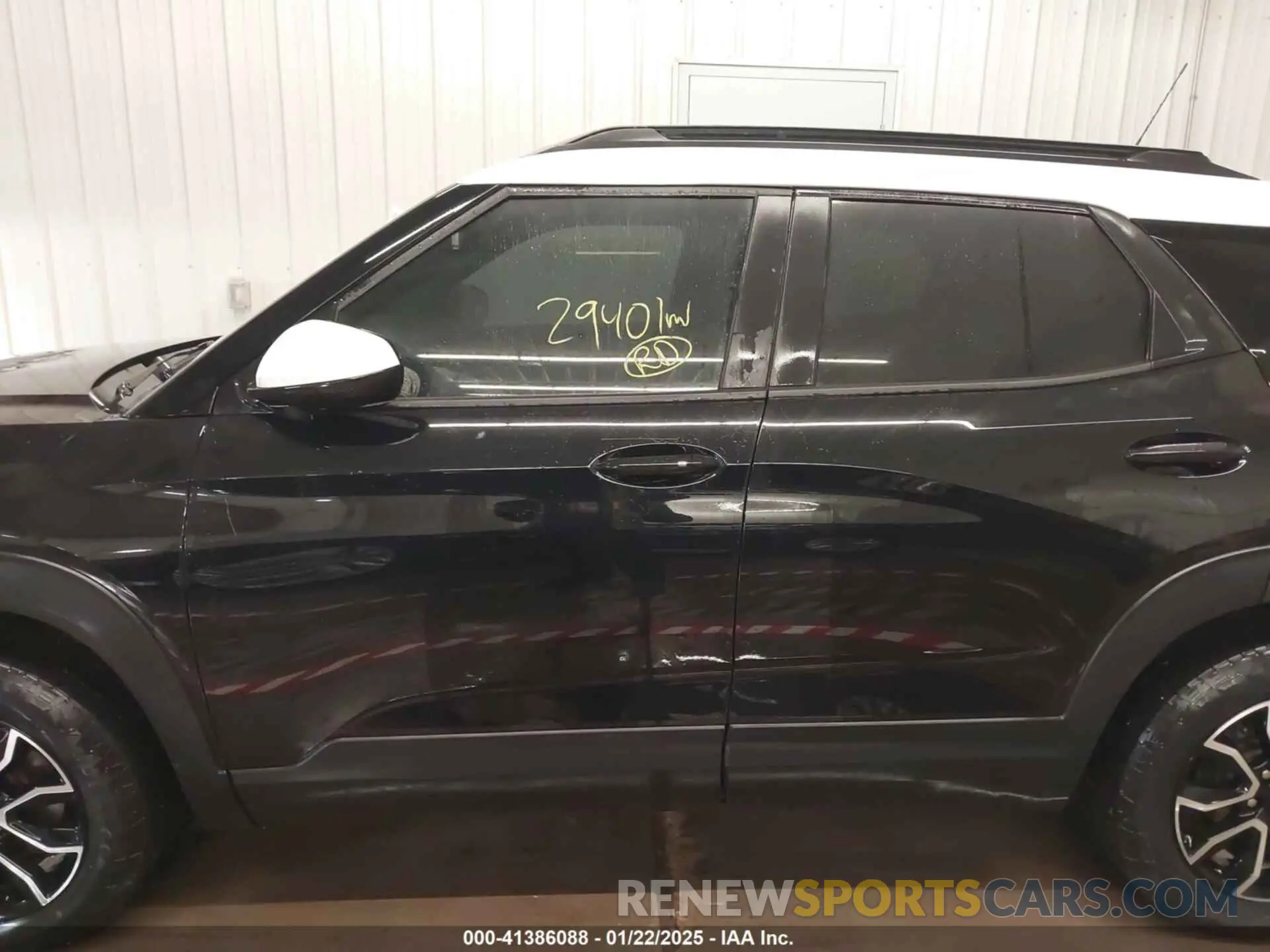 14 Photograph of a damaged car KL79MSSL1PB105561 CHEVROLET TRAILBLAZER 2023