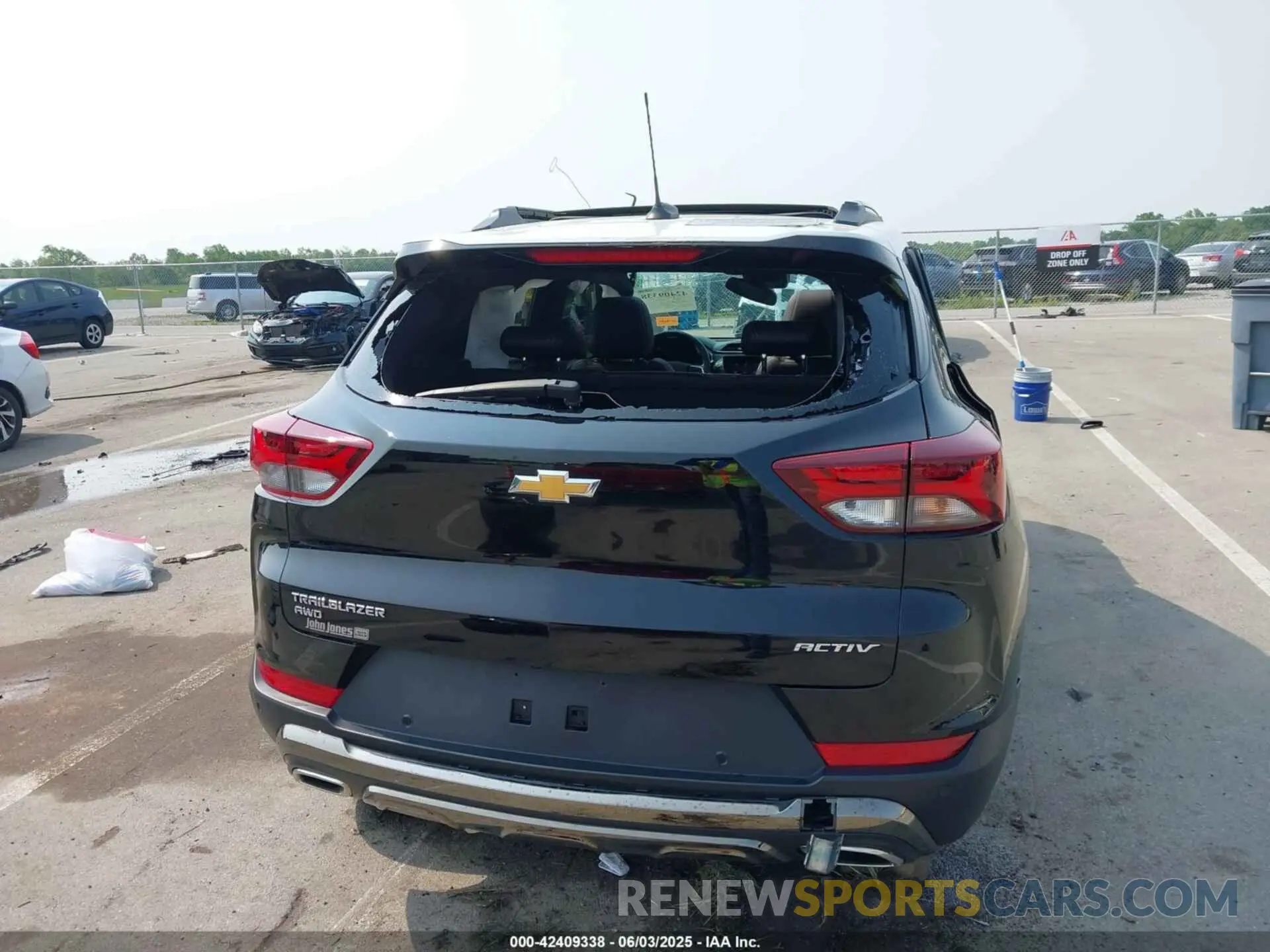 19 Photograph of a damaged car KL79MSSL8PB052177 CHEVROLET TRAILBLAZER 2023
