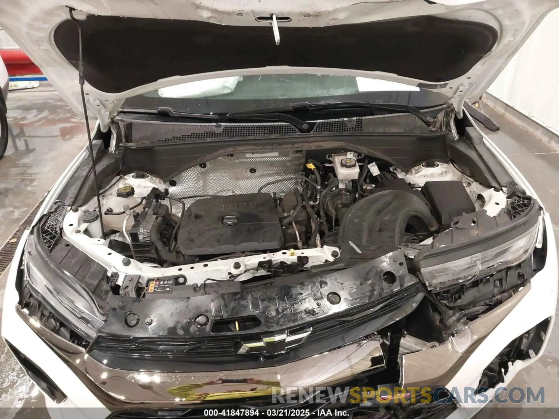 10 Photograph of a damaged car KL79MTSL1PB114699 CHEVROLET TRAILBLAZER 2023