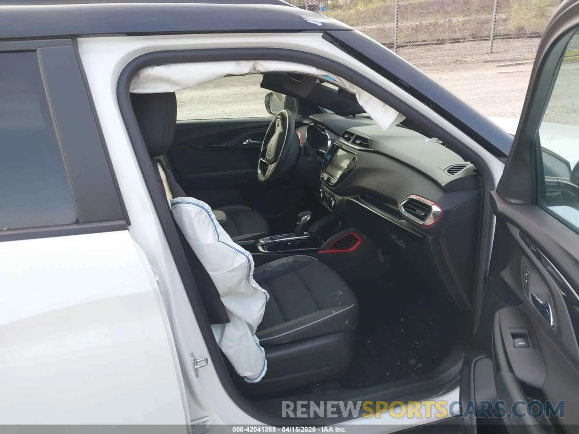 5 Photograph of a damaged car KL79MTSL3PB181269 CHEVROLET TRAILBLAZER 2023