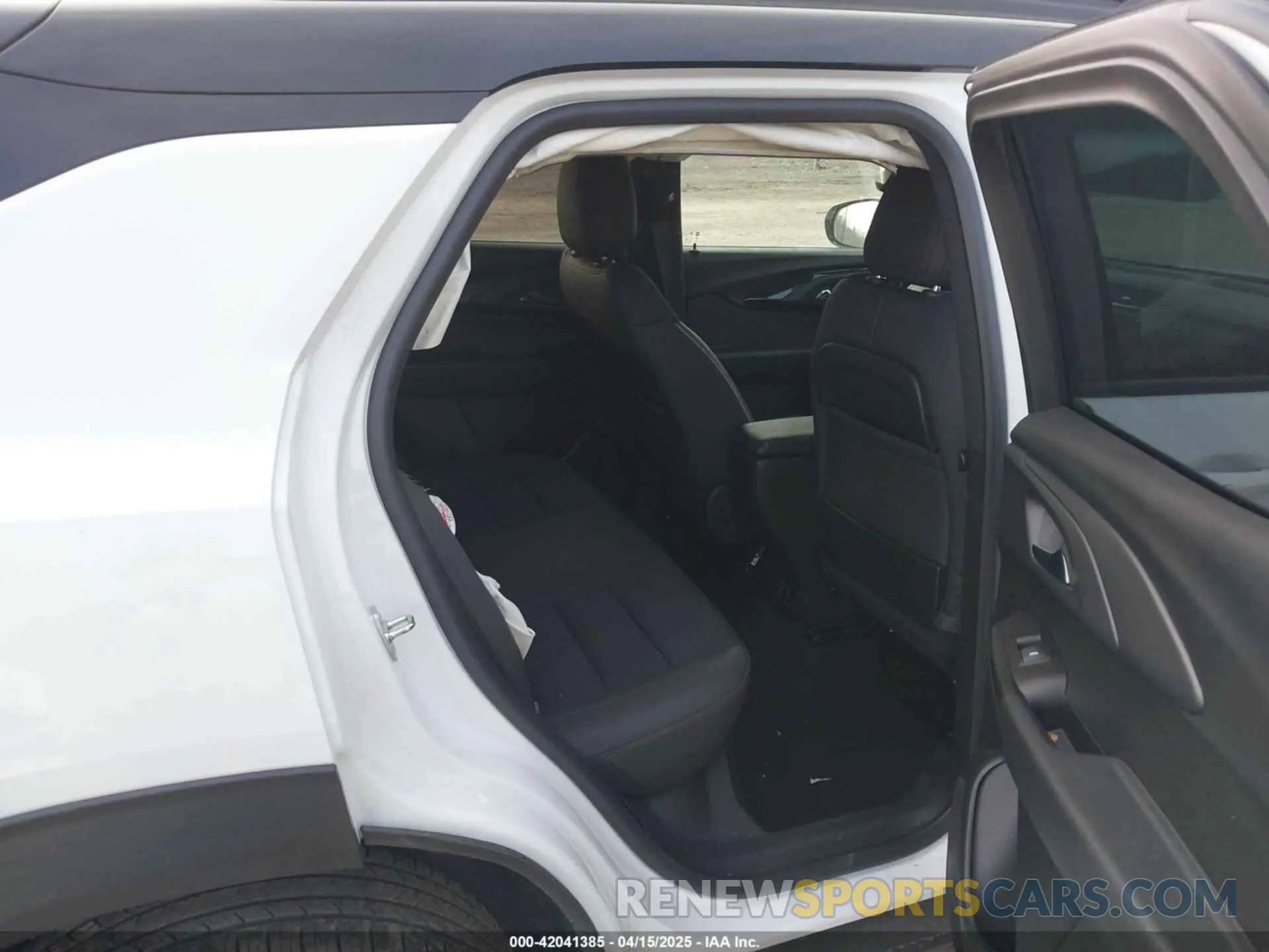 8 Photograph of a damaged car KL79MTSL3PB181269 CHEVROLET TRAILBLAZER 2023