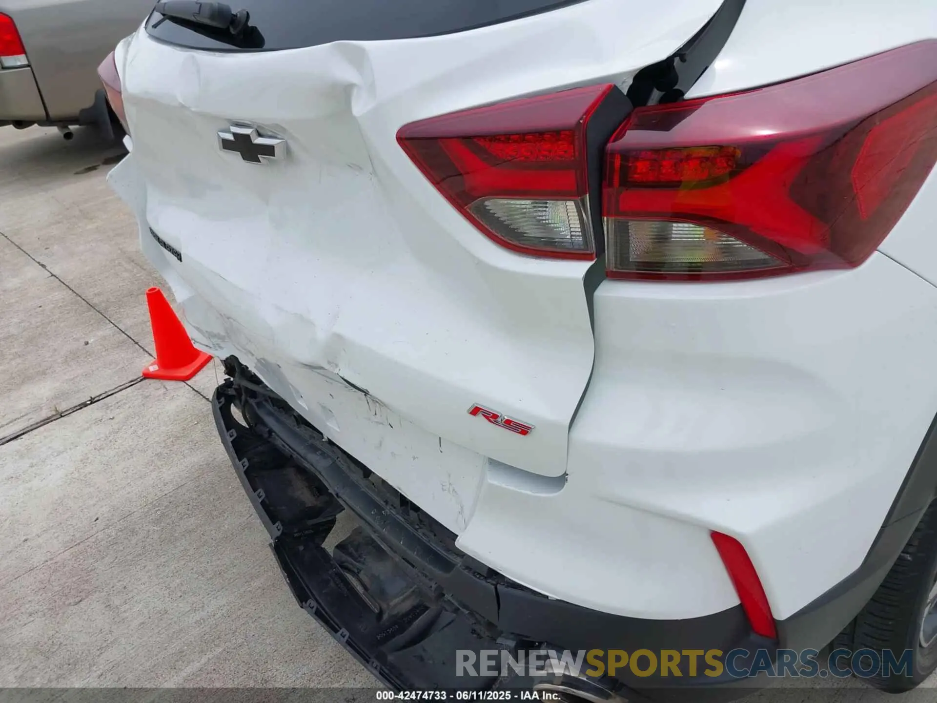 18 Photograph of a damaged car KL79MTSL3PB207451 CHEVROLET TRAILBLAZER 2023
