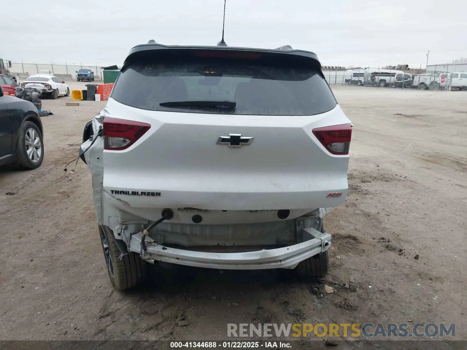 16 Photograph of a damaged car KL79MTSL5PB175411 CHEVROLET TRAILBLAZER 2023